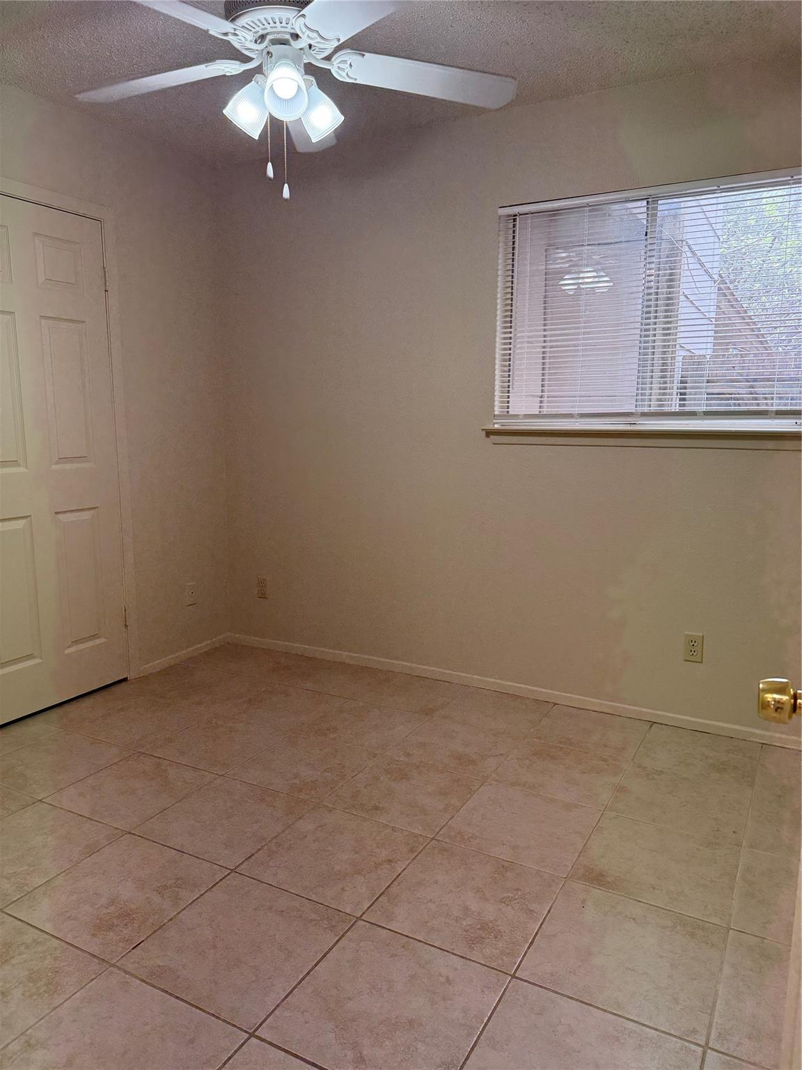 900 Sirocco Dr # B, Austin, TX 78745