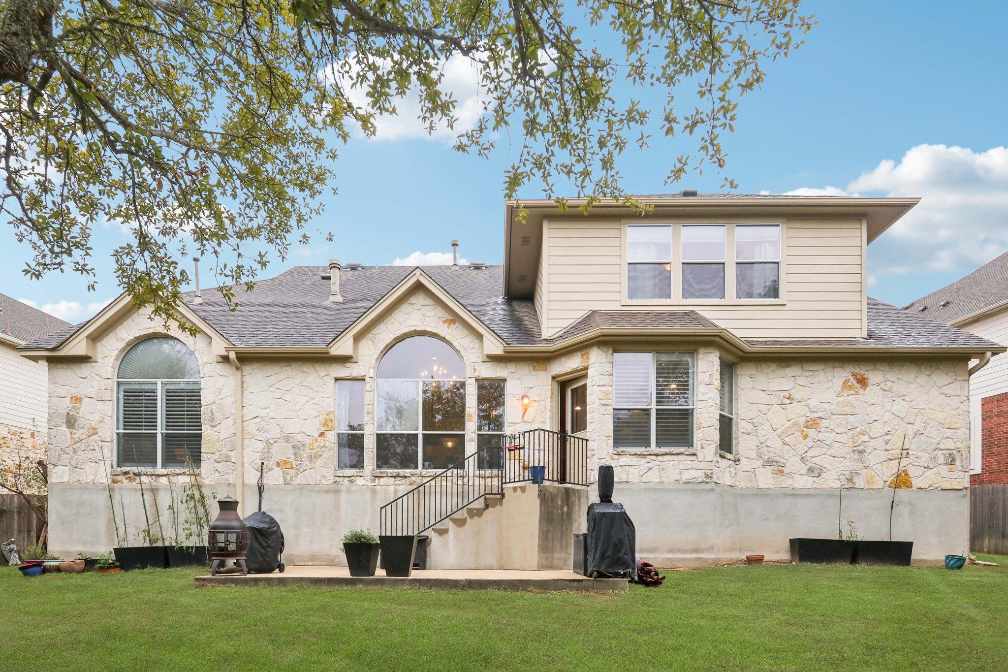 7124 Via Dono Dr, Austin, TX 78749