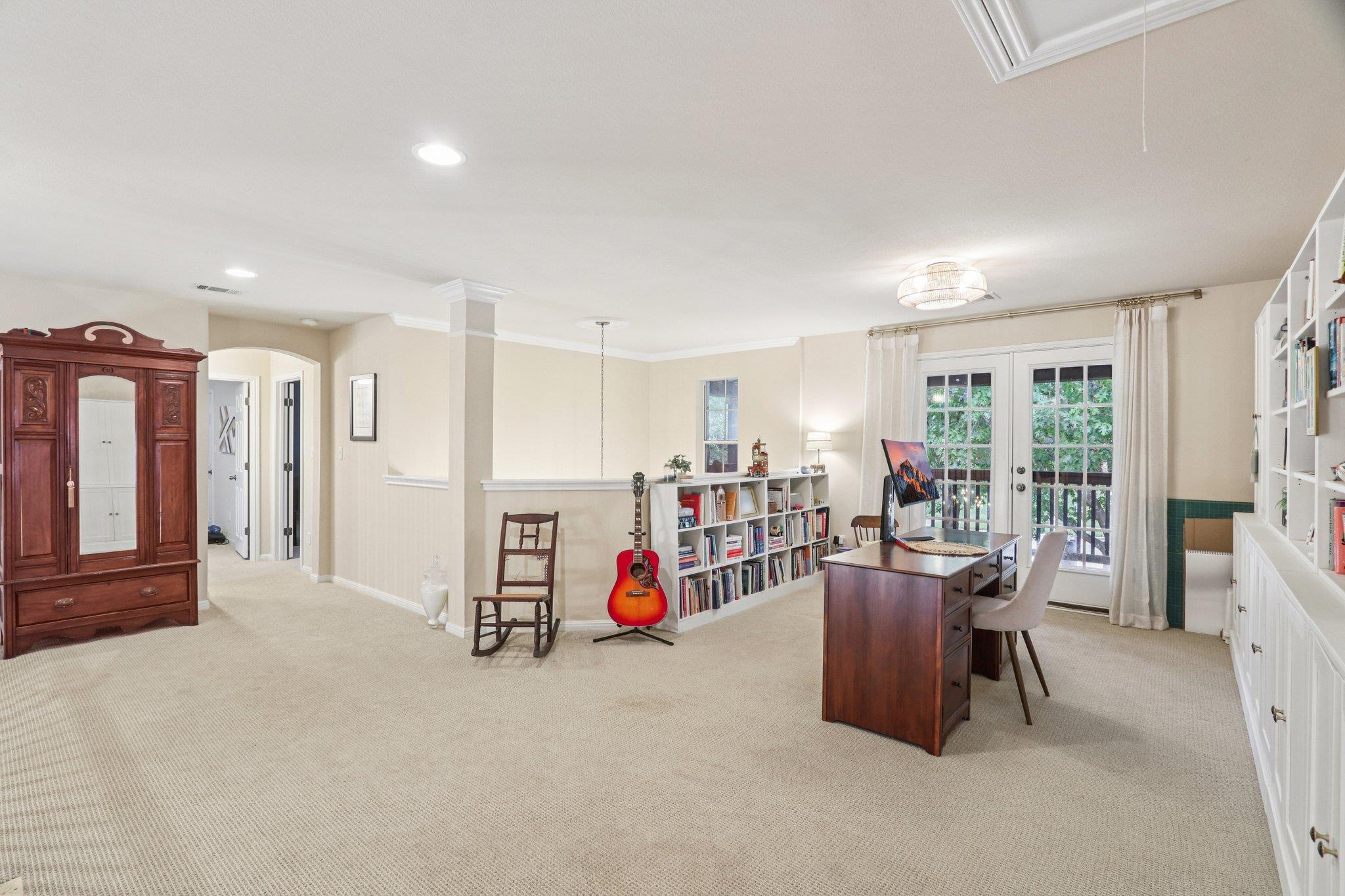 7124 Via Dono Dr, Austin, TX 78749