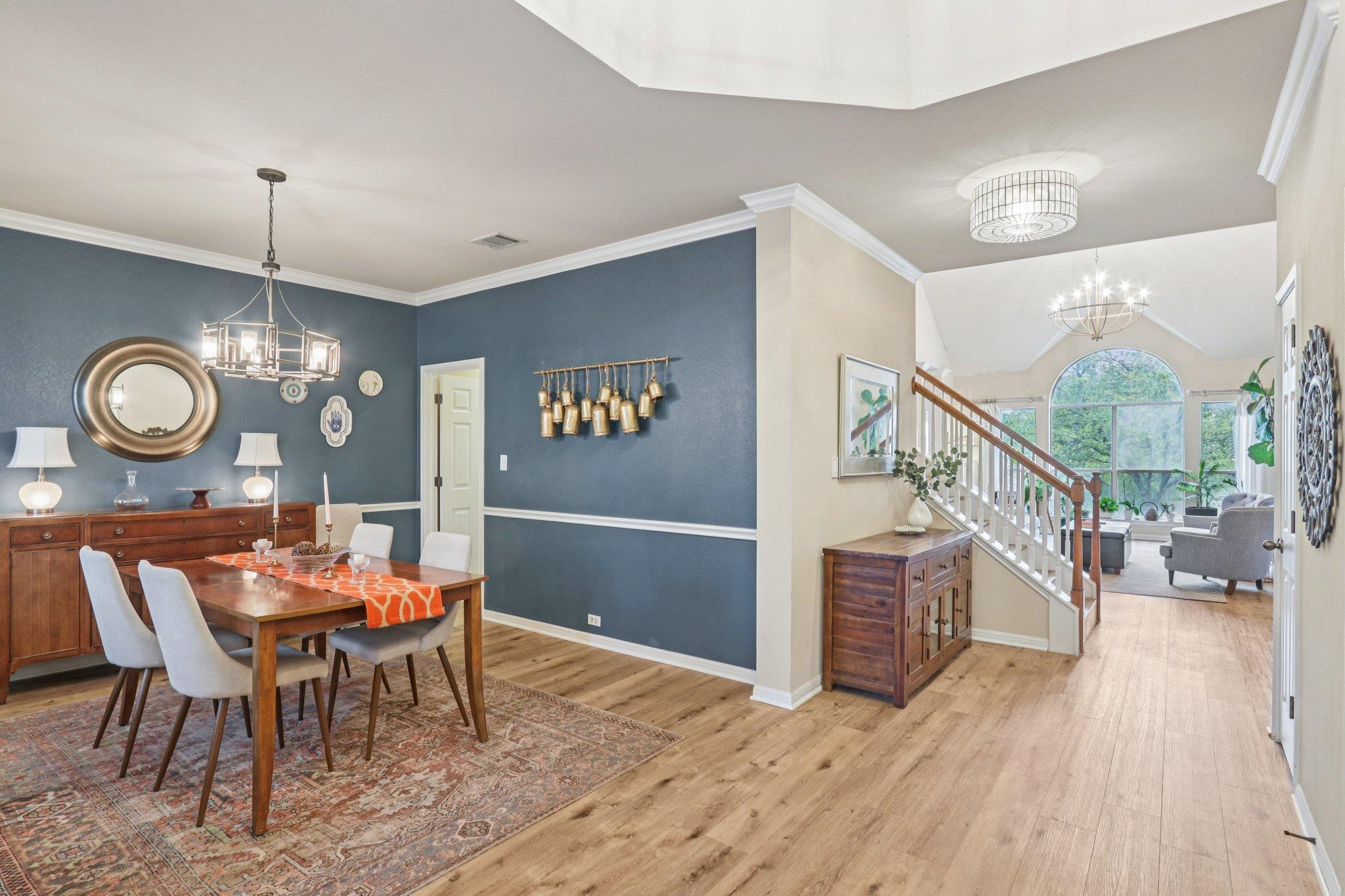 7124 Via Dono Dr, Austin, TX 78749