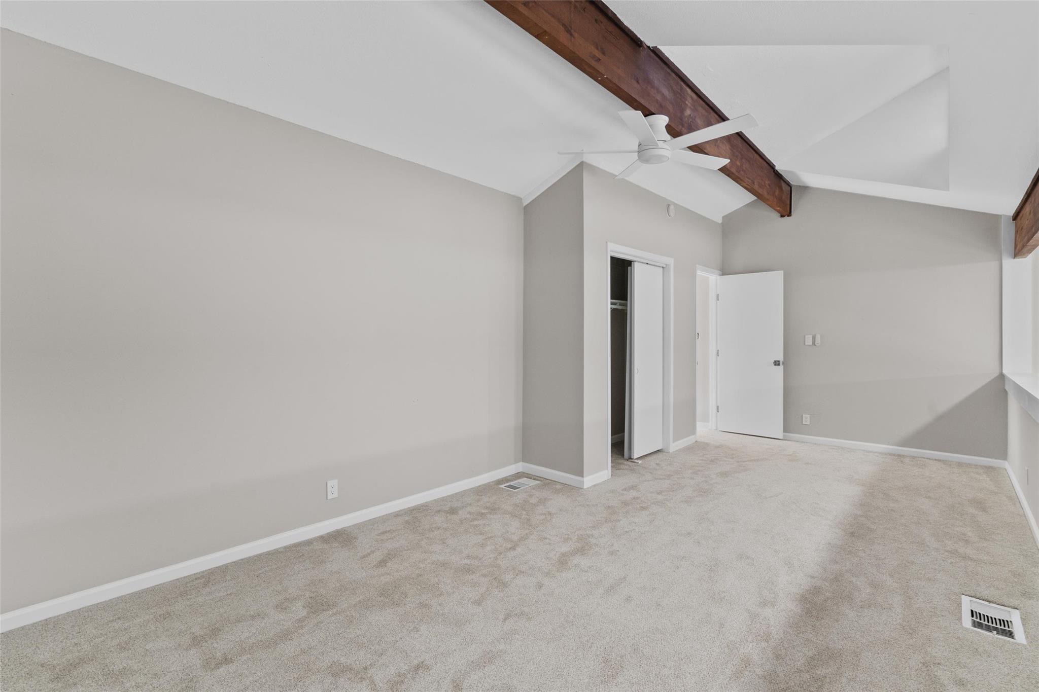 103 Comanche Pt, Point Venture, TX 78645