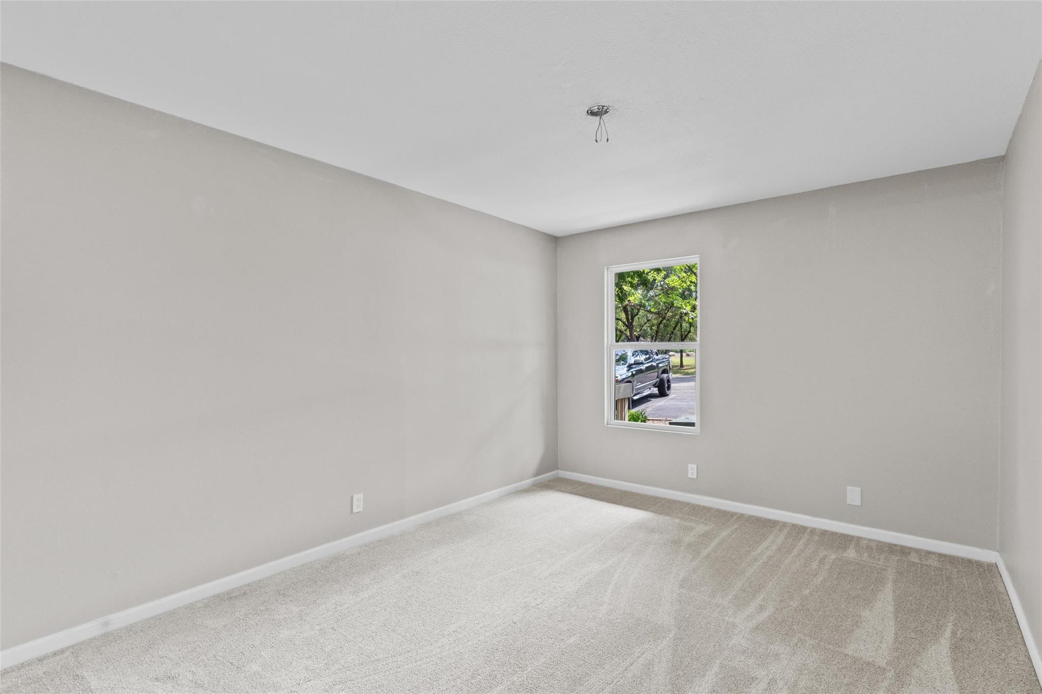 103 Comanche Pt, Point Venture, TX 78645