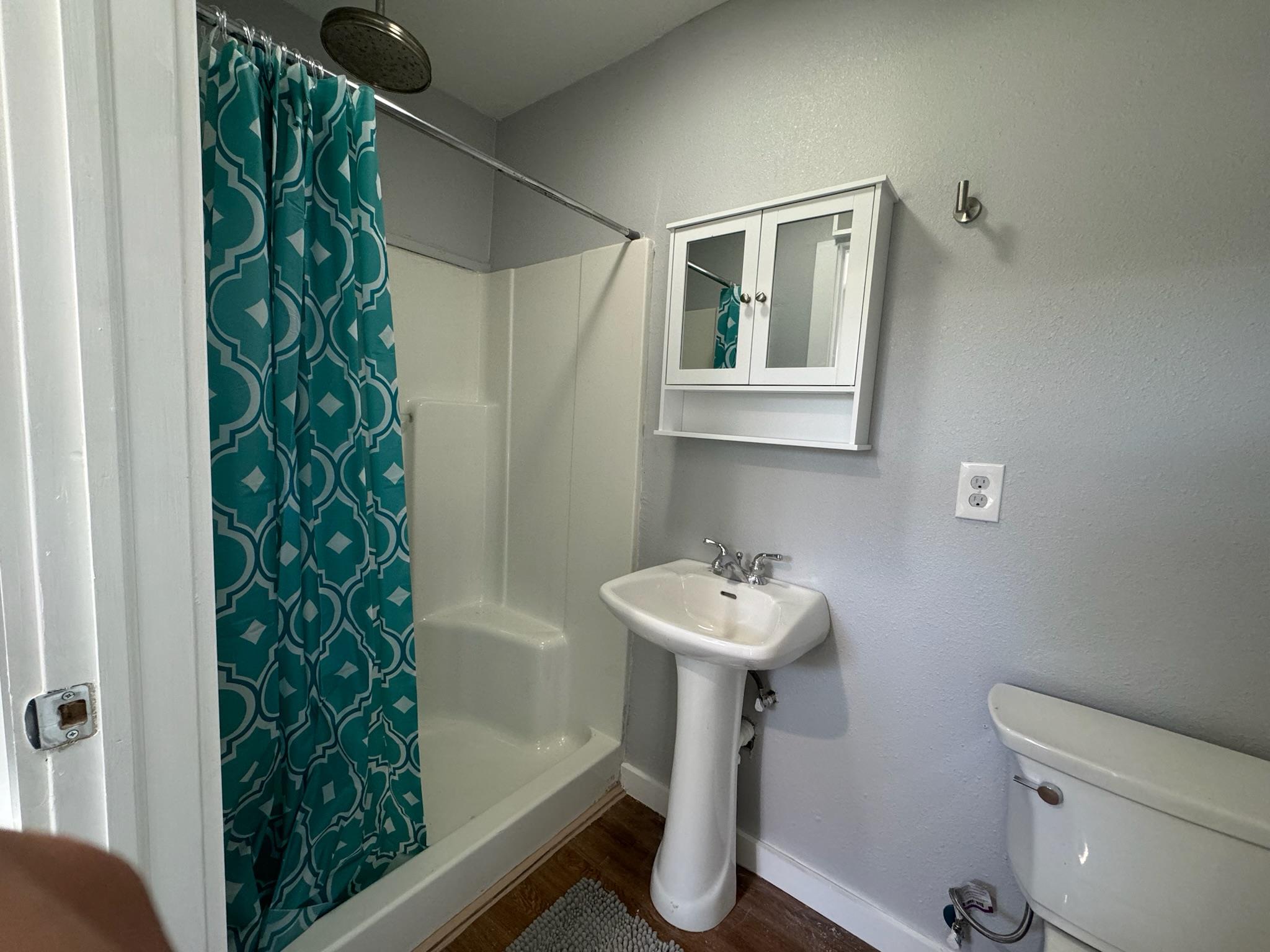 511 Main St, Martindale, TX 78655