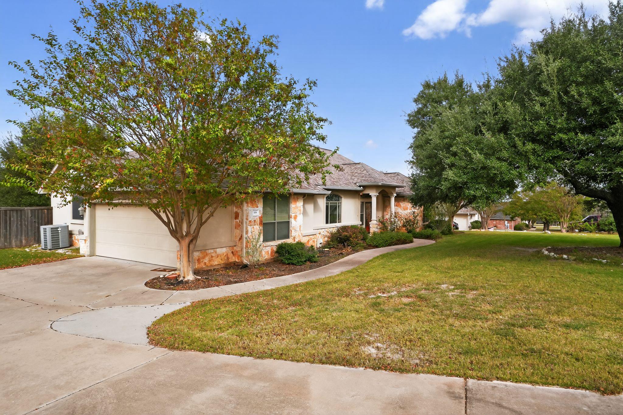 304 Speed Horse, Liberty Hill, TX 78642