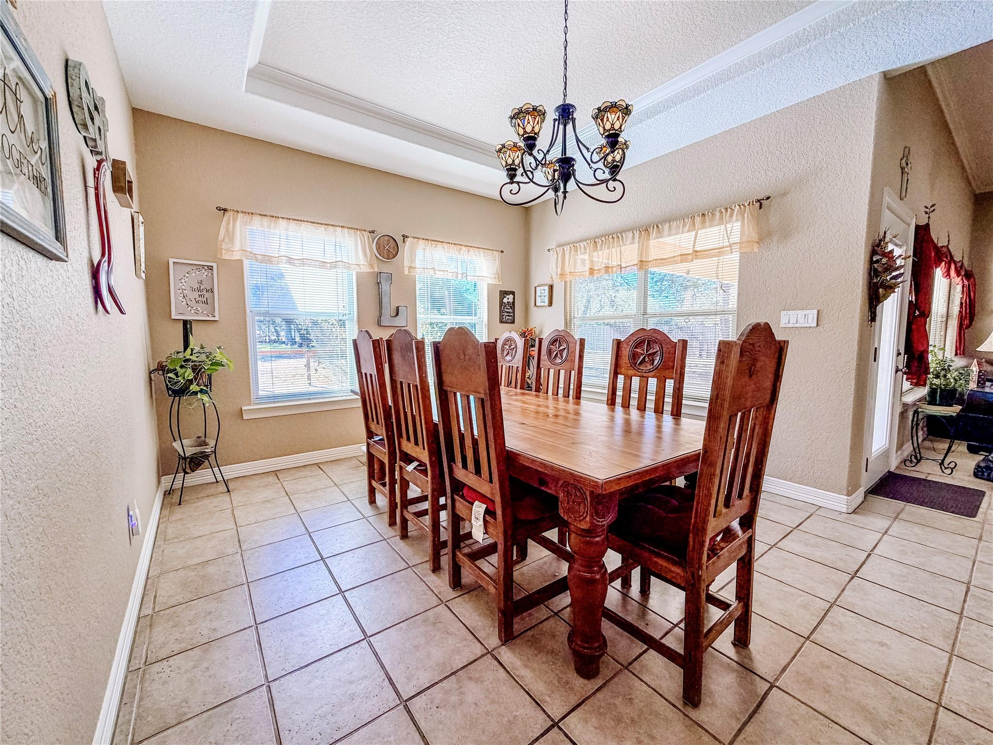 1027 Stagecoach Trl, San Marcos, TX 78666