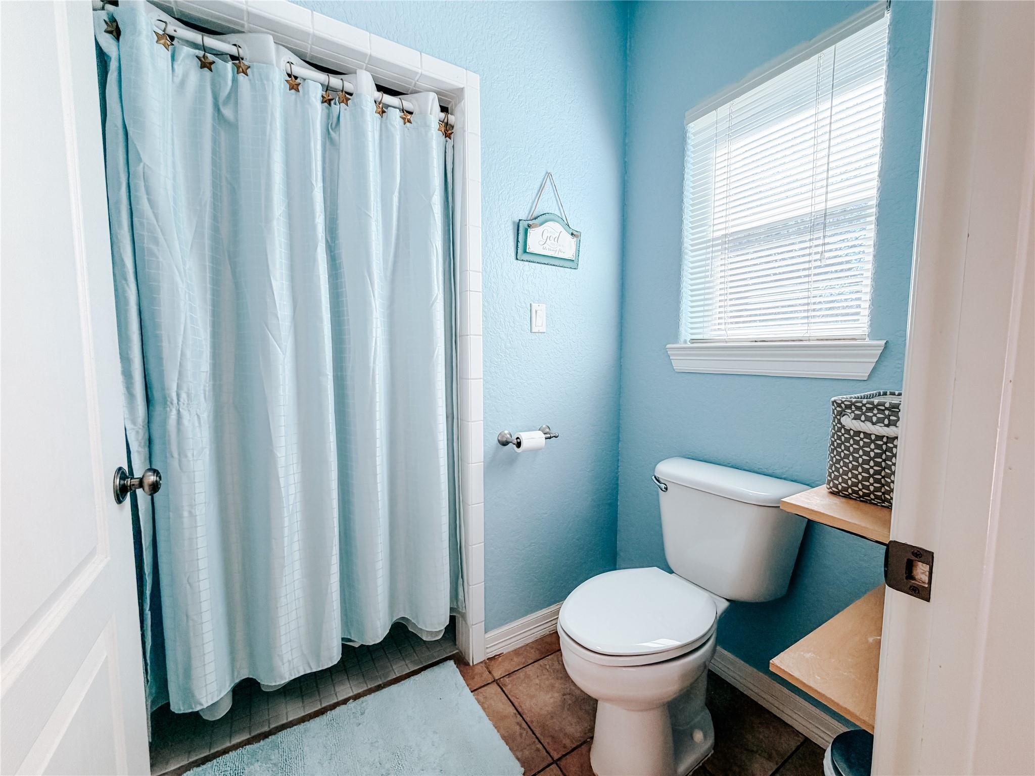 1027 Stagecoach Trl, San Marcos, TX 78666