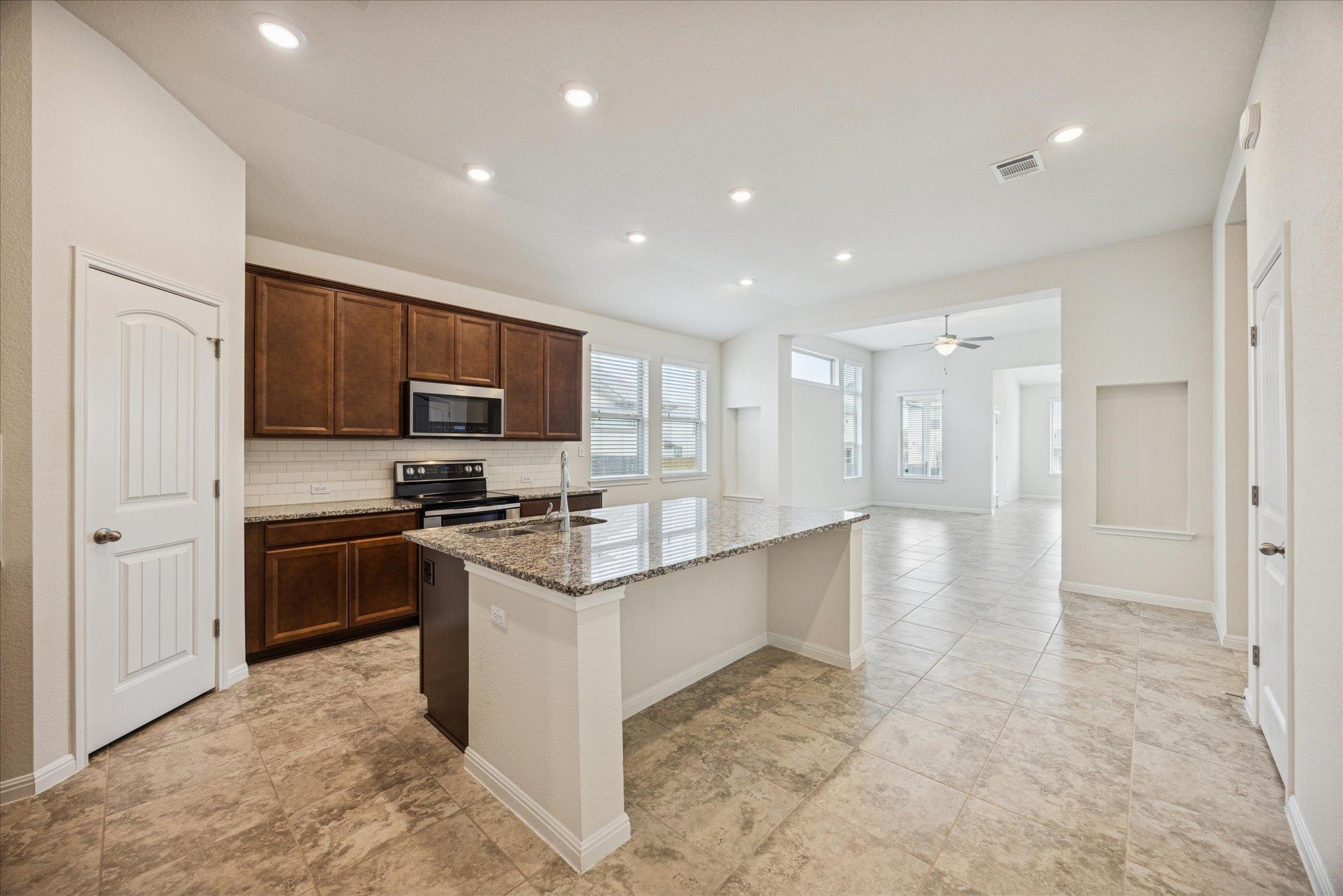 19201 Quebrada Dr, Pflugerville, TX 78660