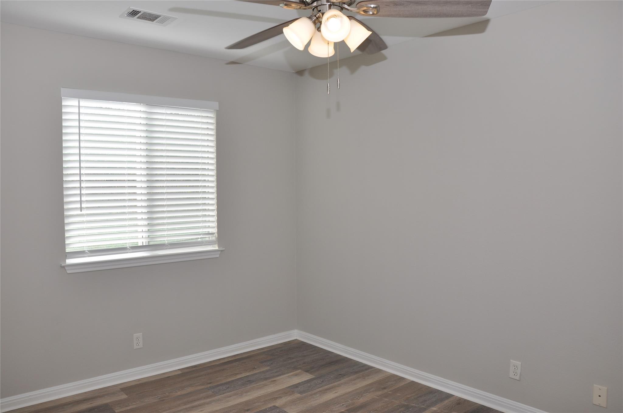 272 Spillway Dr, Kyle, TX 78640