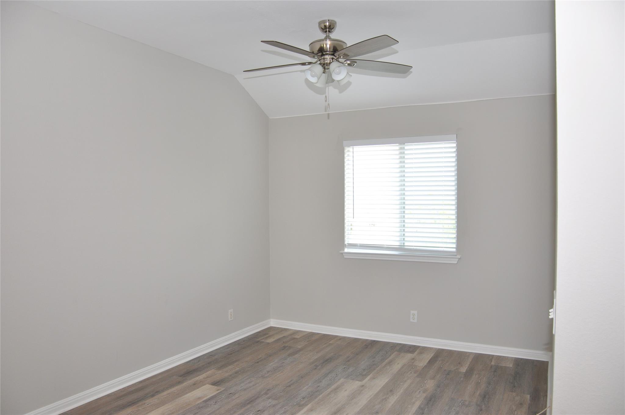 272 Spillway Dr, Kyle, TX 78640