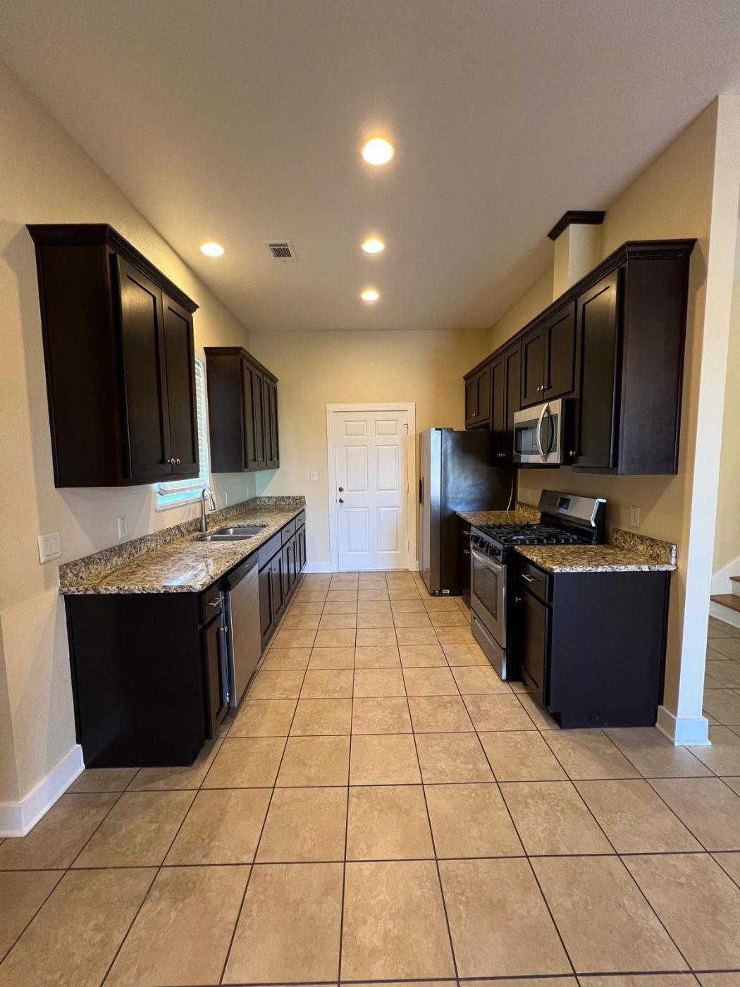 1309 Olander St # B, Austin, TX 78702