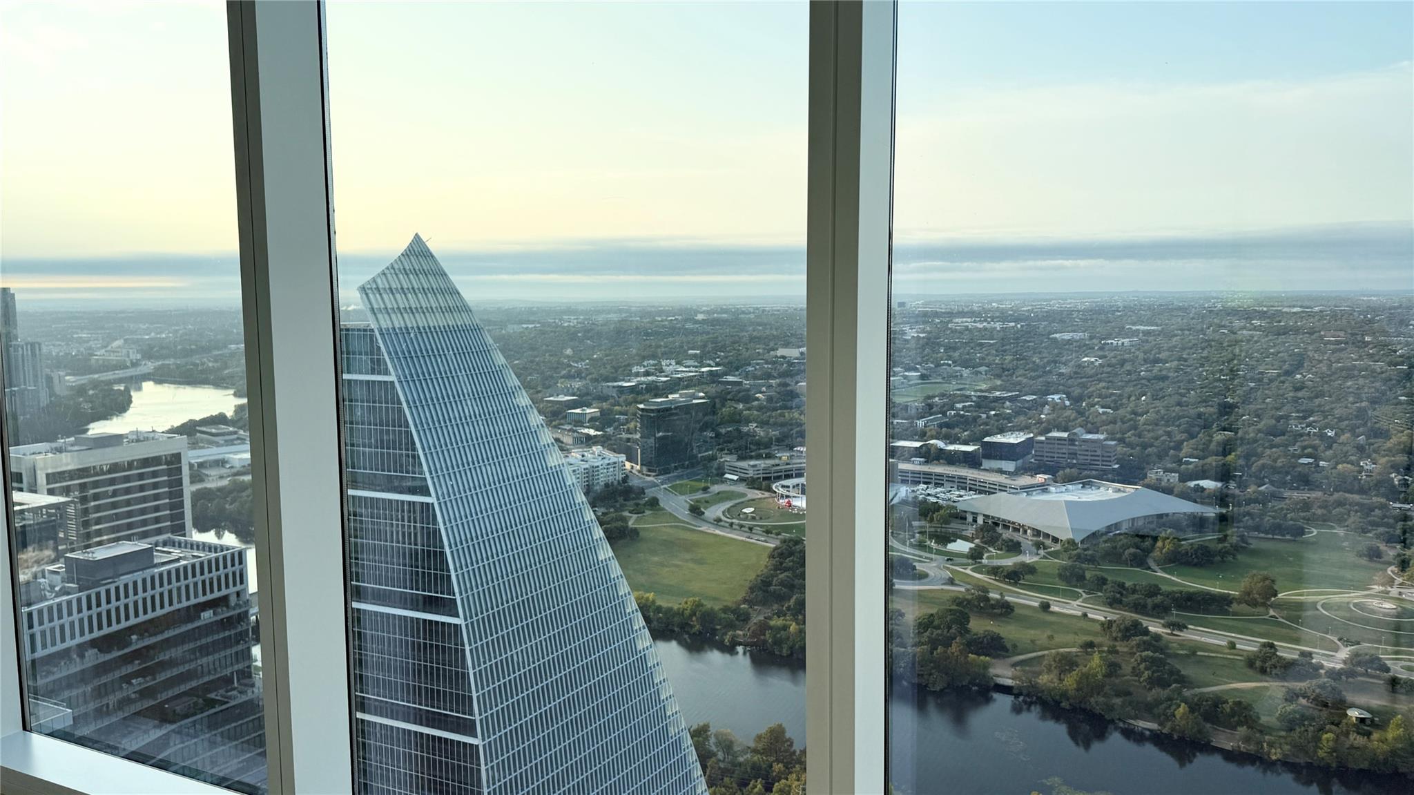 301 West Ave # 4906, Austin, TX 78701