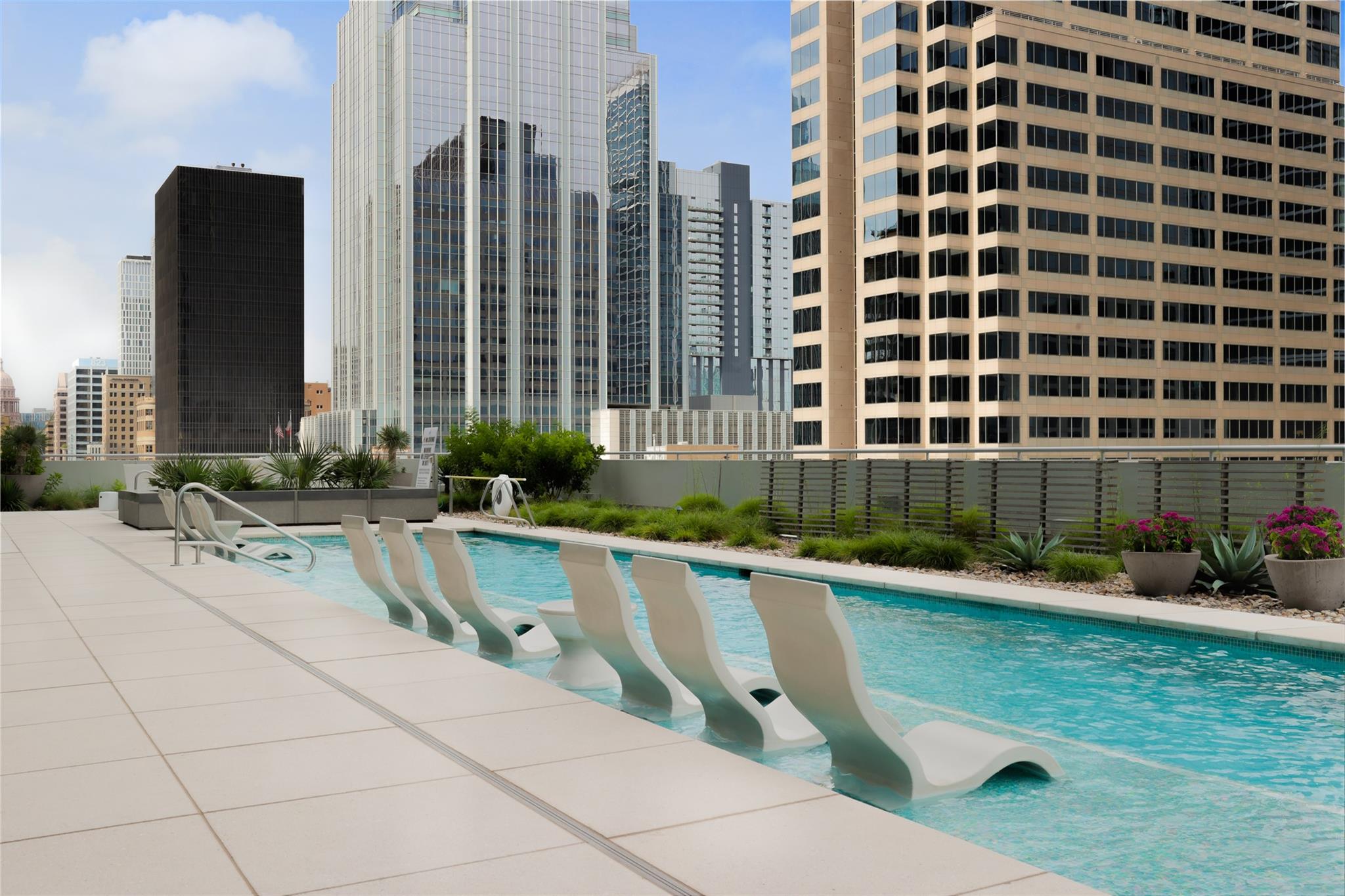 200 Congress Ave # 33BB, Austin, TX 78701