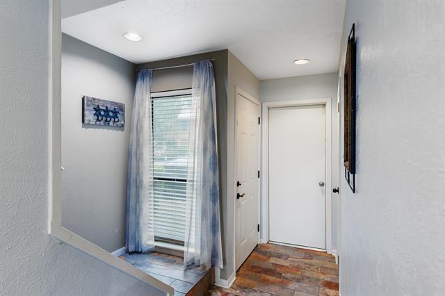 704 Horseshoe Bay Blvd # F, Horseshoe Bay, TX 78657