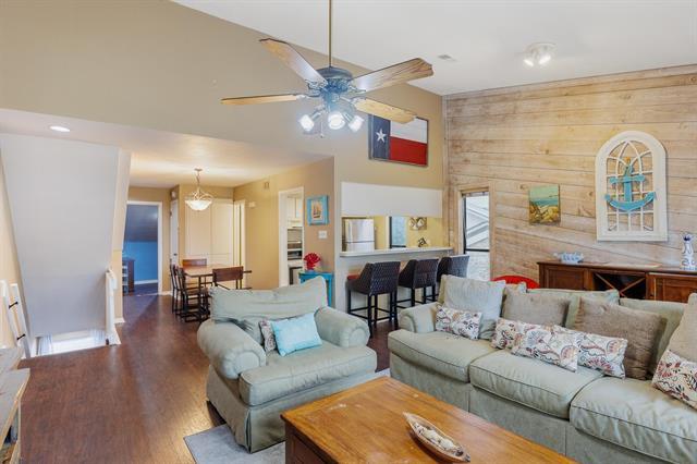 704 Horseshoe Bay Blvd # F, Horseshoe Bay, TX 78657