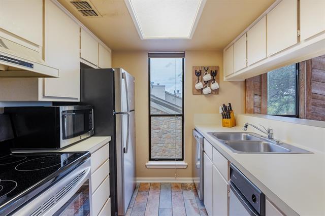 704 Horseshoe Bay Blvd # F, Horseshoe Bay, TX 78657