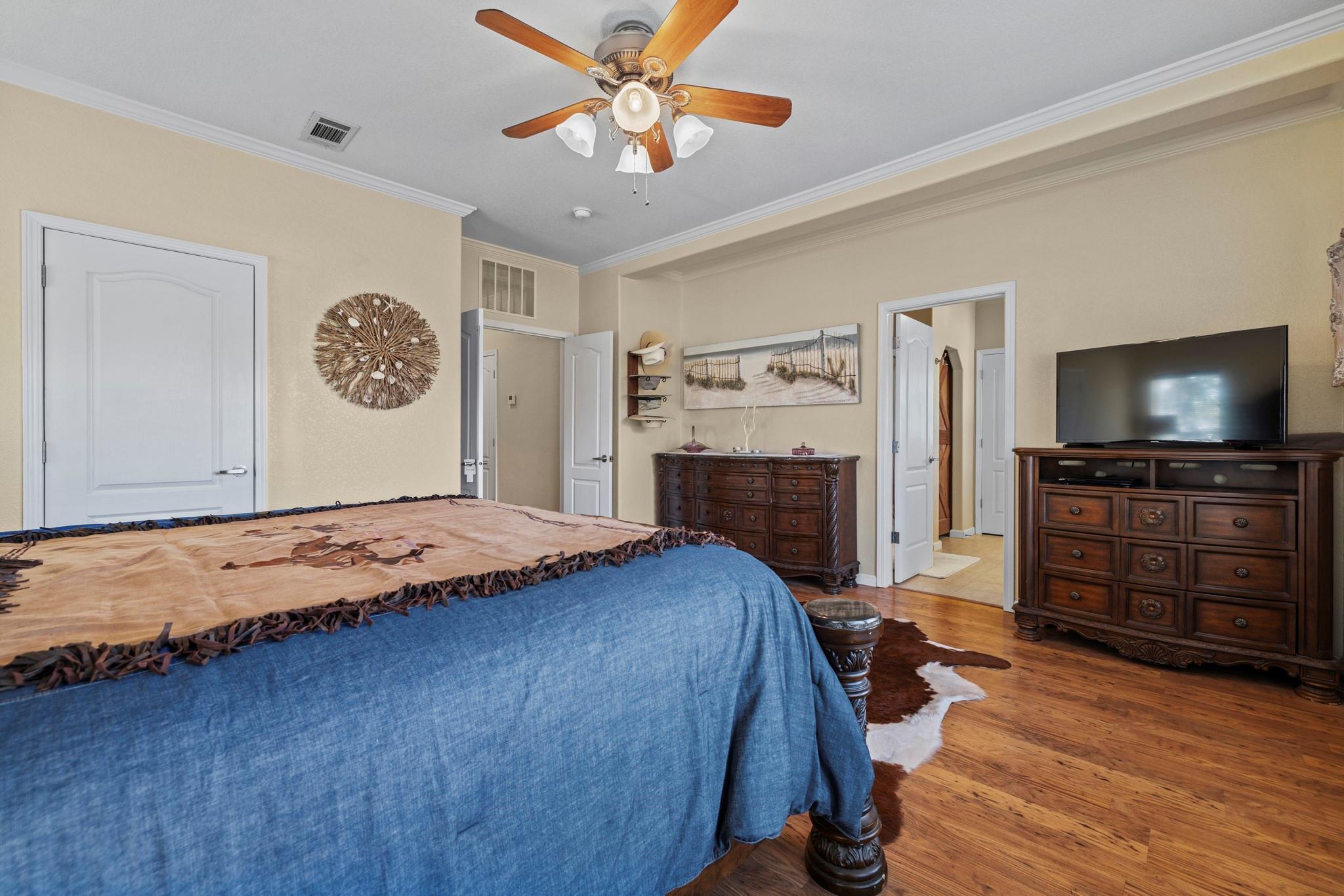 259 Burr Oak Trl, Harper, TX 78631