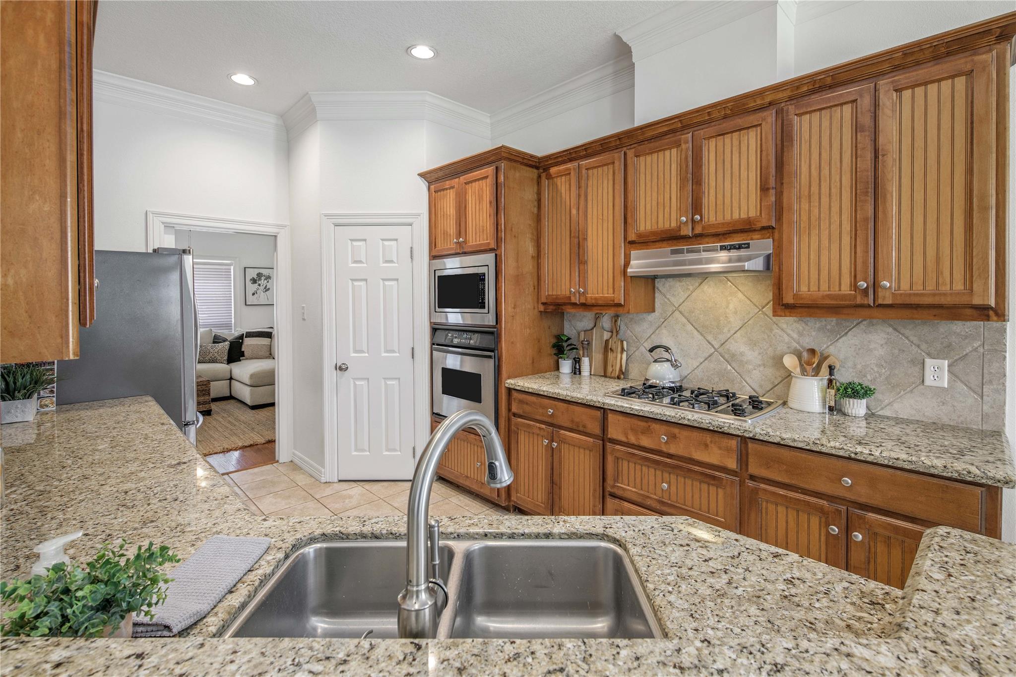 406 Cold Spring Dr, College Station, TX 77845