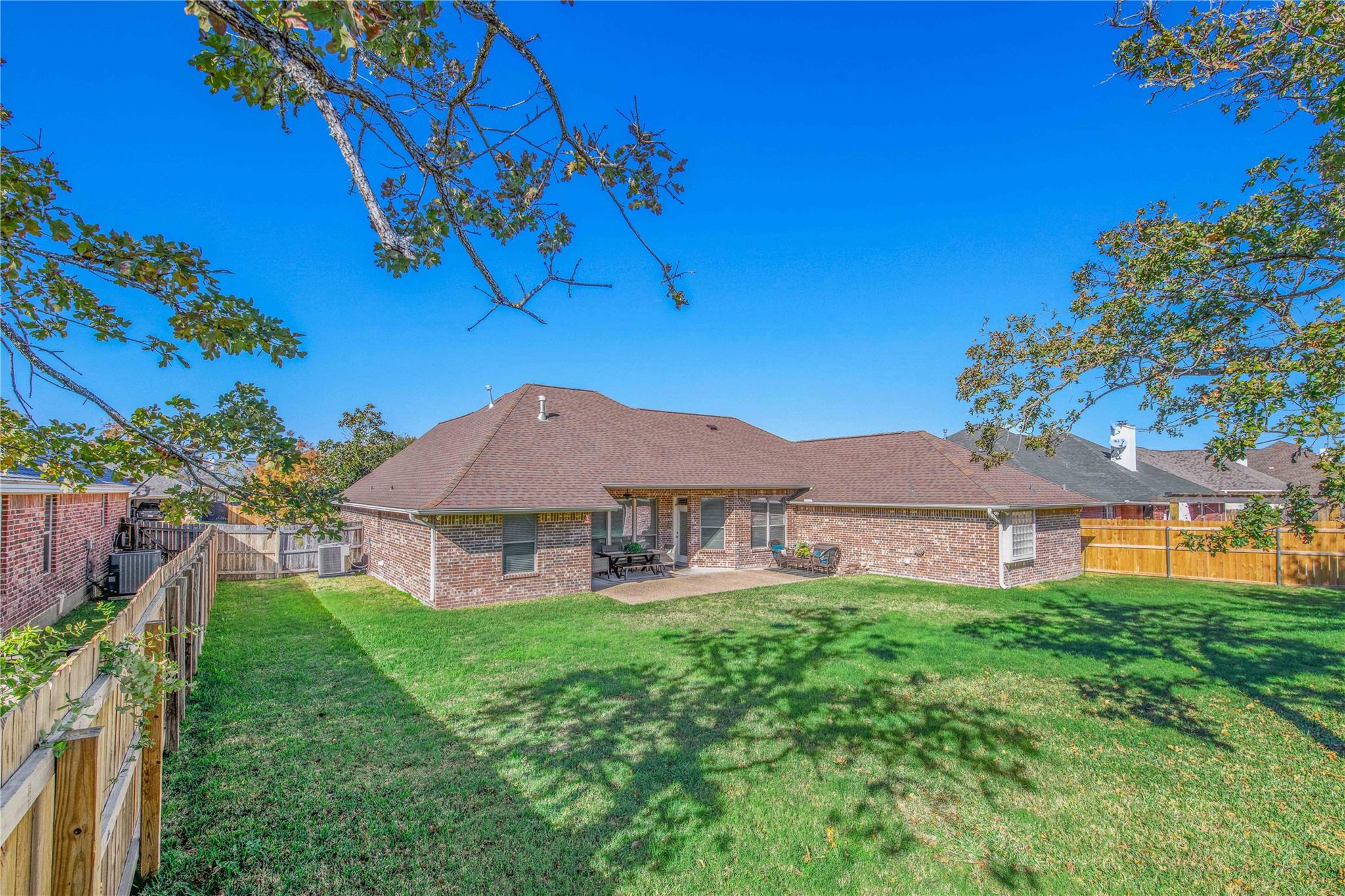 406 Cold Spring Dr, College Station, TX 77845