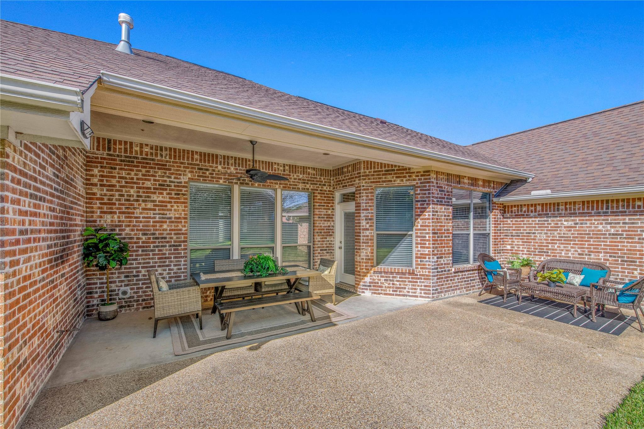 406 Cold Spring Dr, College Station, TX 77845