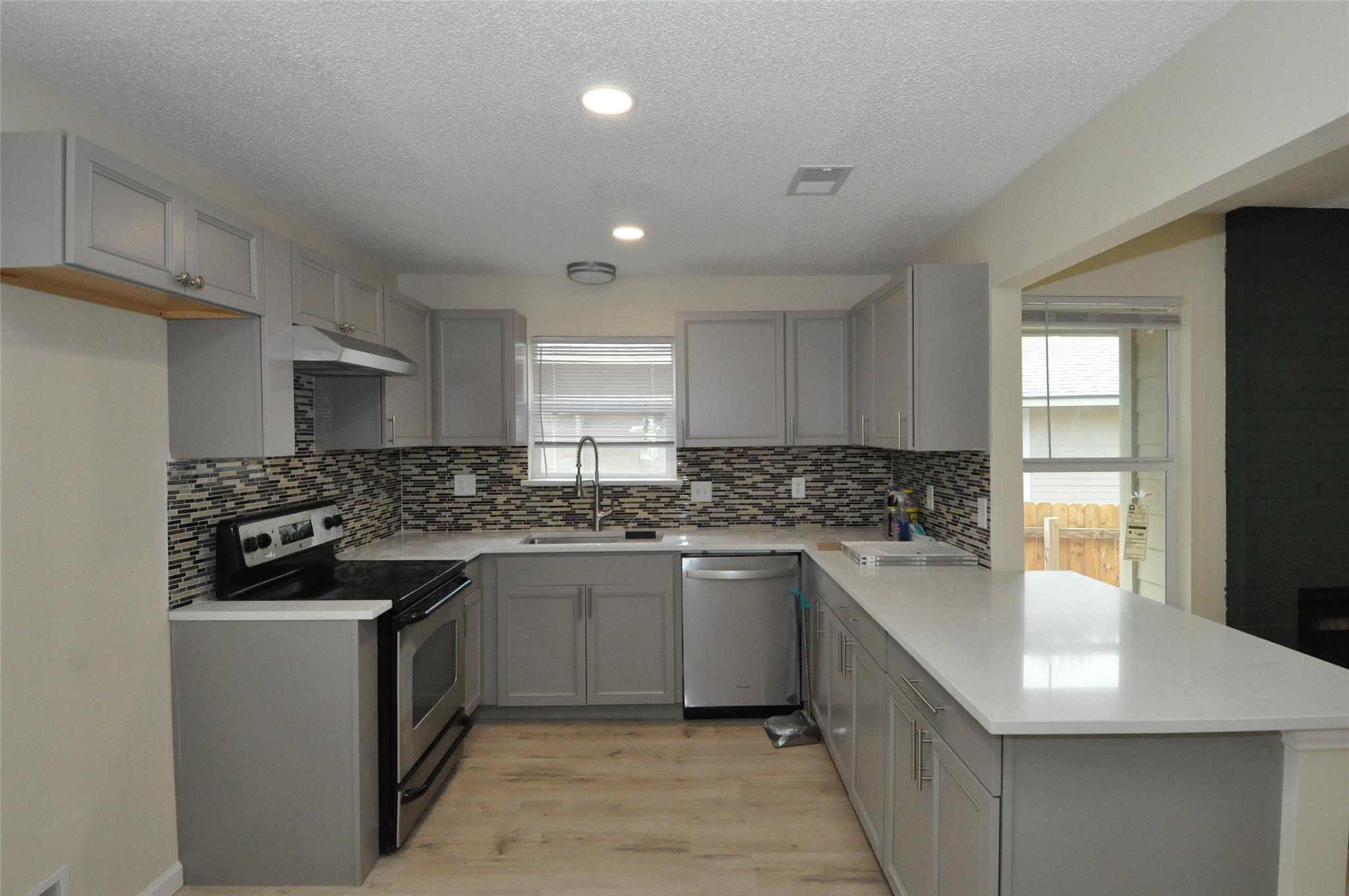 9910 Brasher Dr # A, Austin, TX 78748