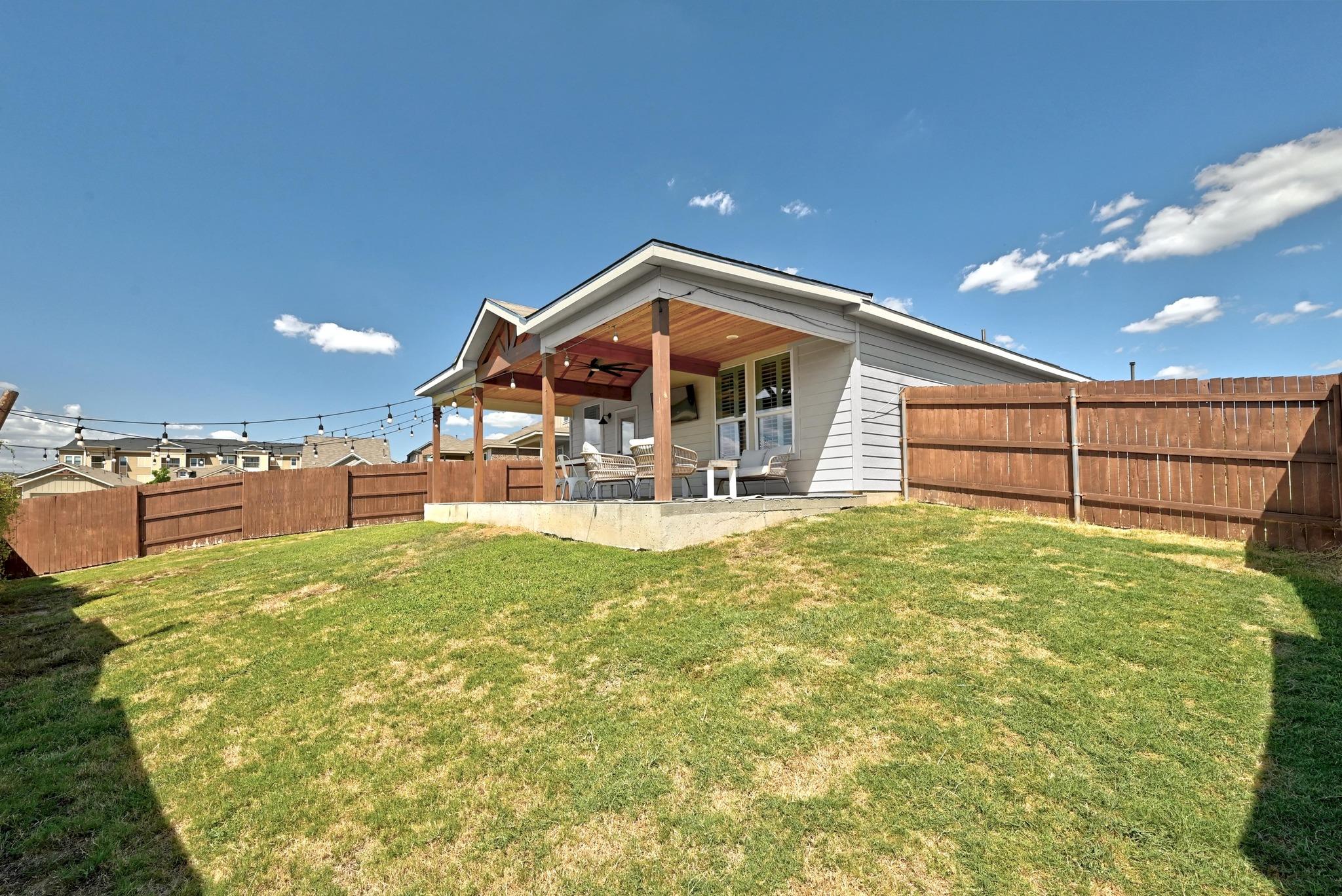 126 Silktassel Way, Buda, TX 78610
