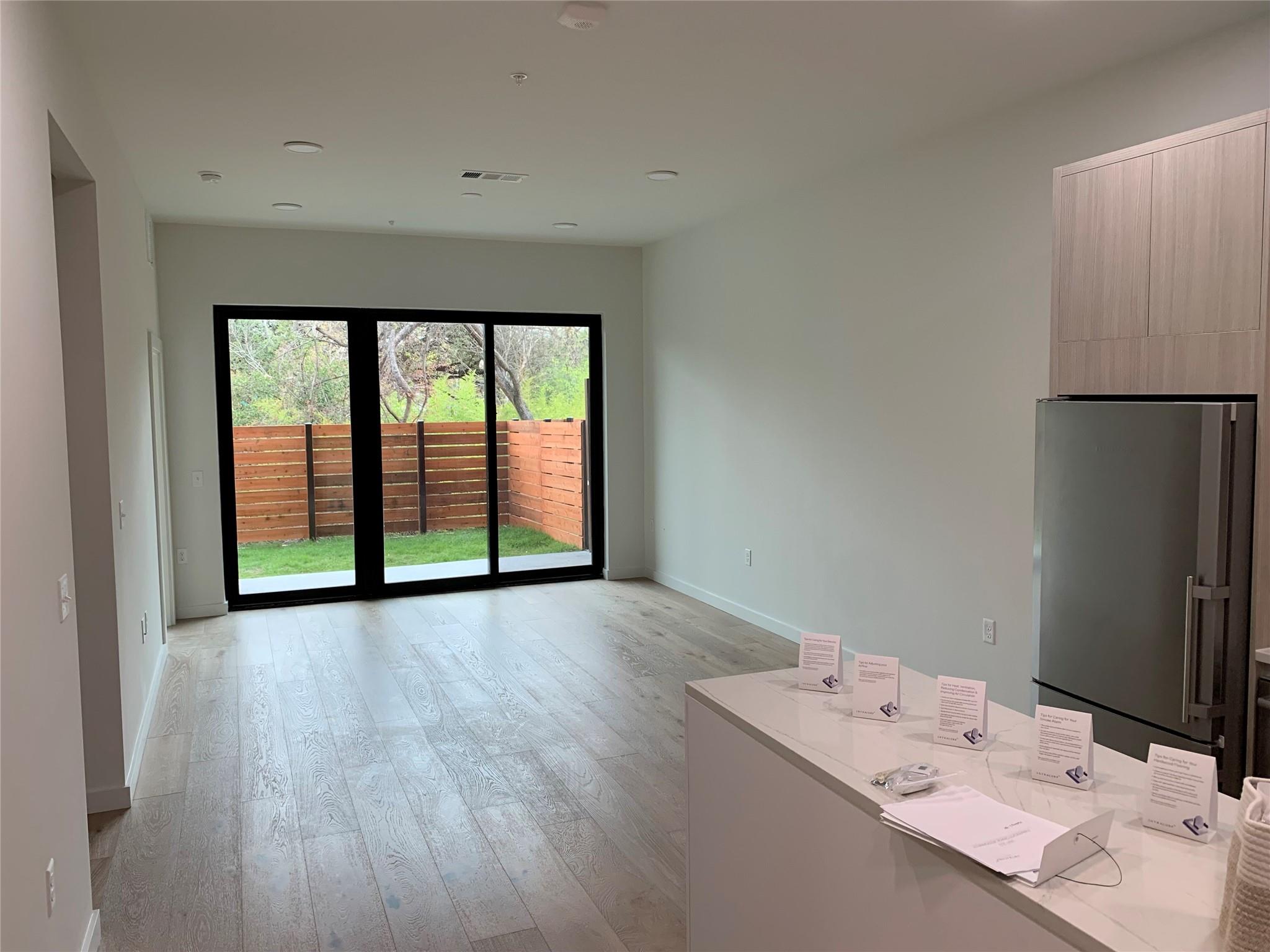 2209 S 1st St # 113, Austin, TX 78704