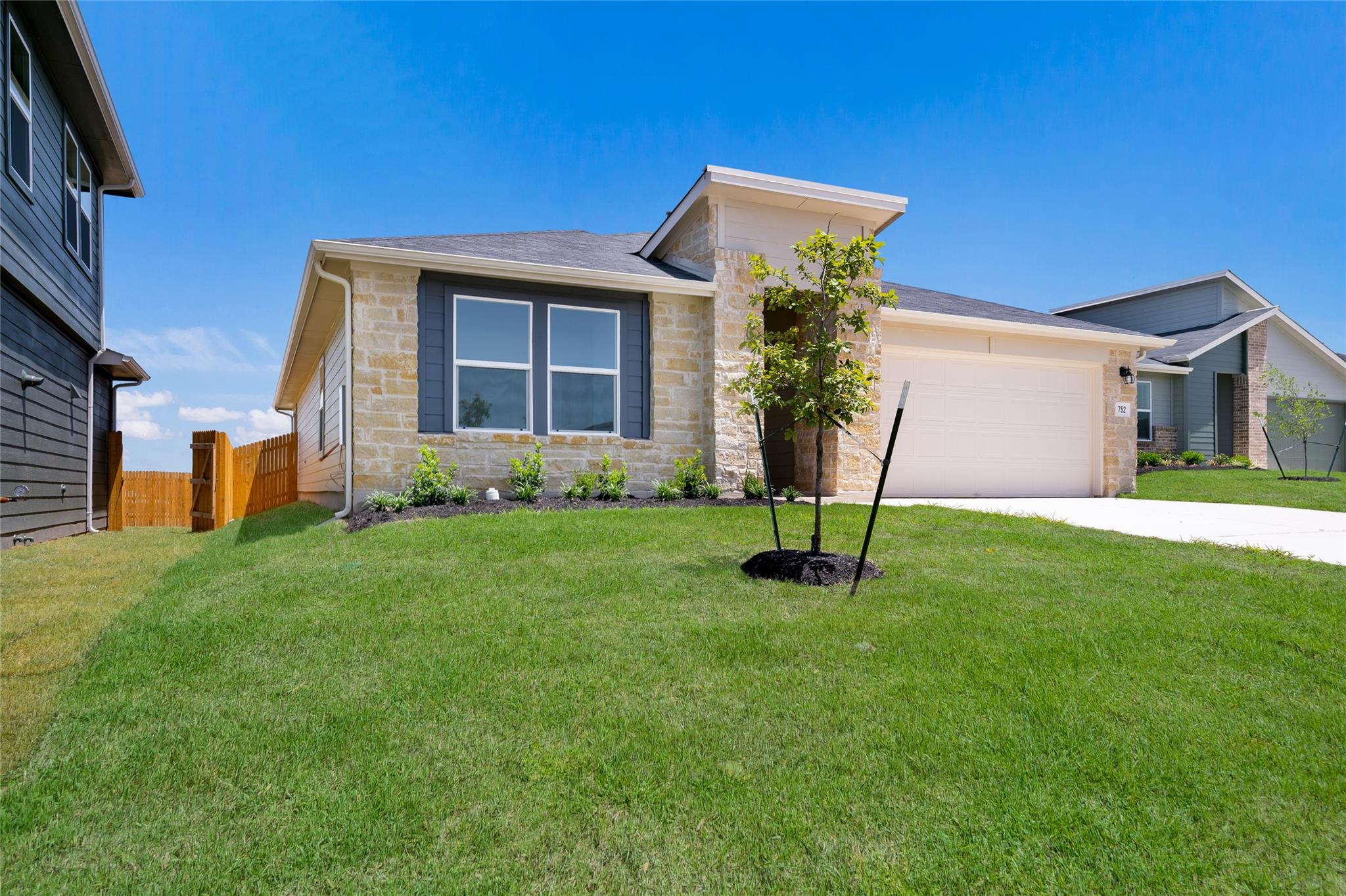 496 Globe Mallow Cir, Kyle, TX 78640