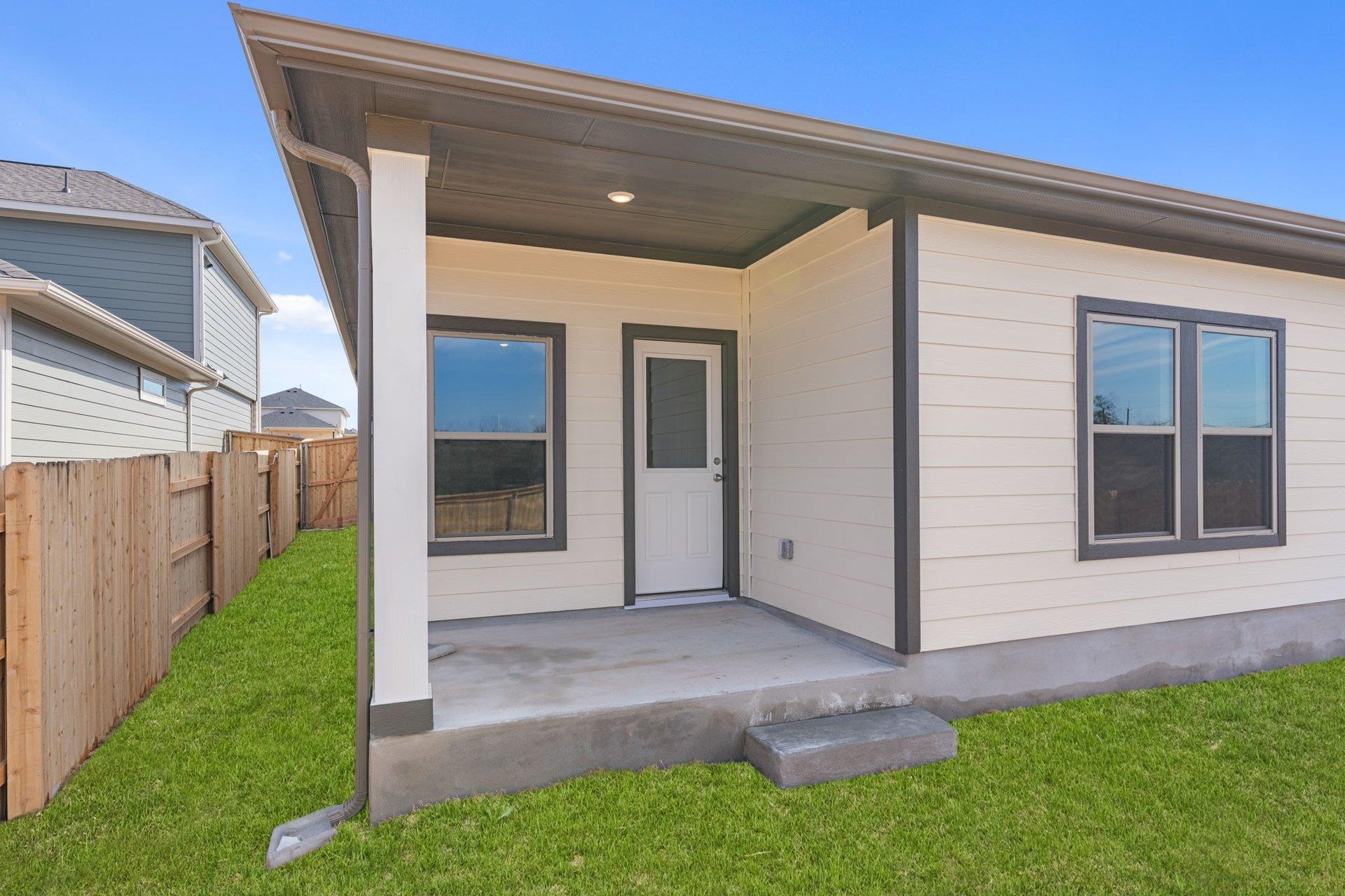 13504 Gray Landing Dr, Elgin, TX 78621