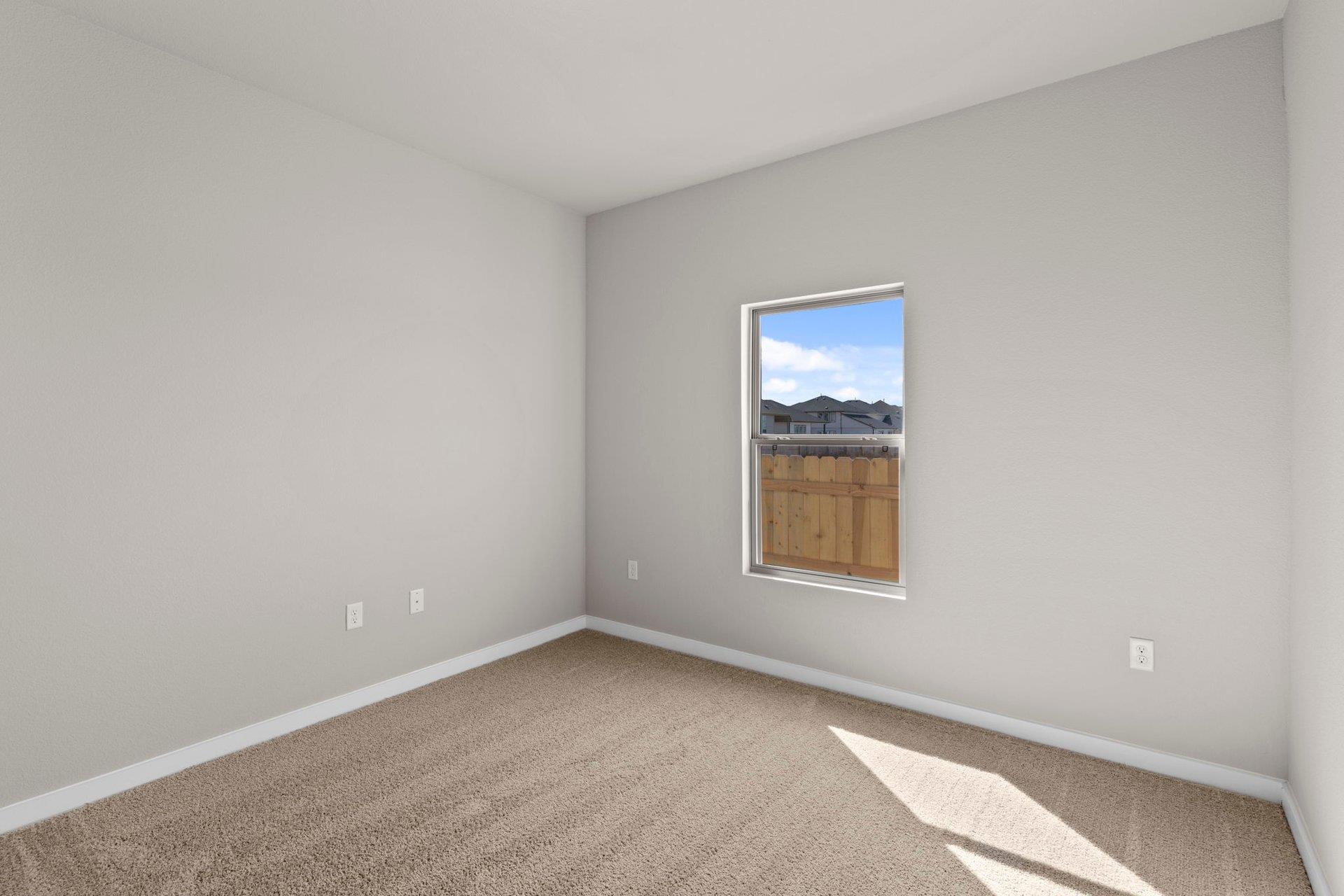 13613 Gray Landing Dr, Elgin, TX 78621