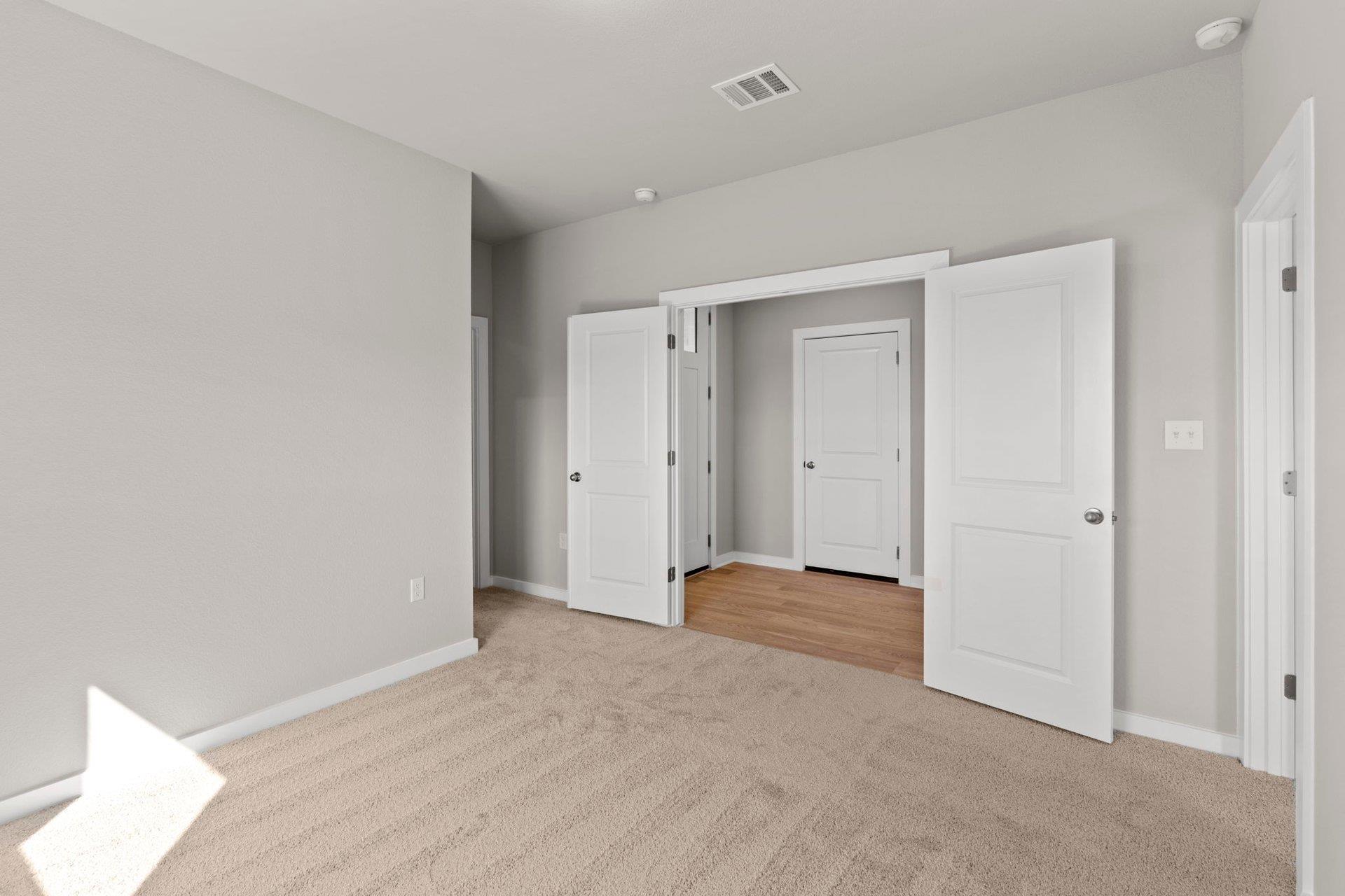 13613 Gray Landing Dr, Elgin, TX 78621