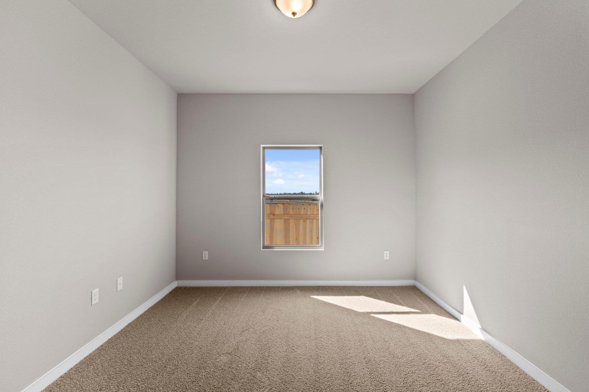 13613 Gray Landing Dr, Elgin, TX 78621