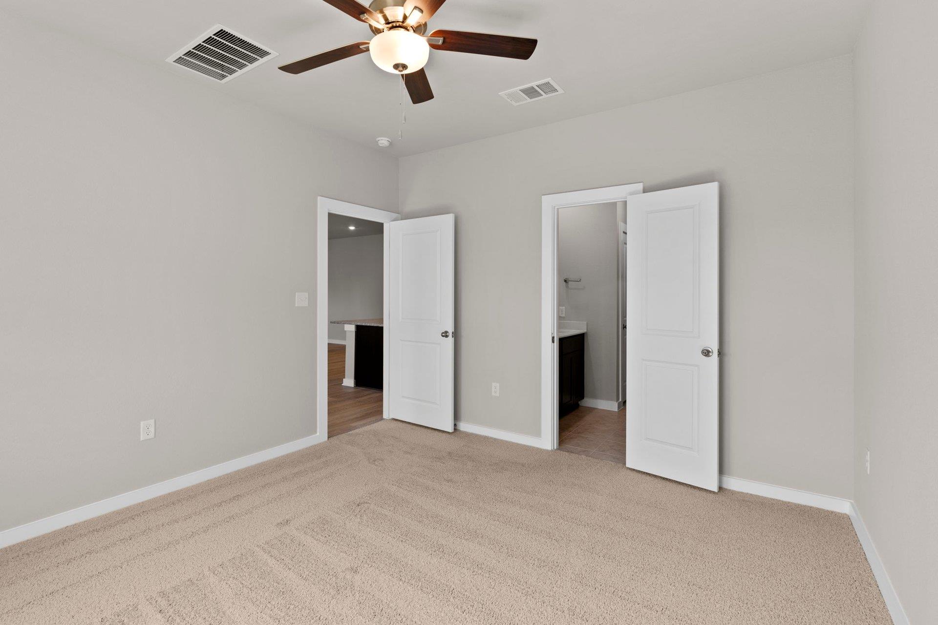 13613 Gray Landing Dr, Elgin, TX 78621