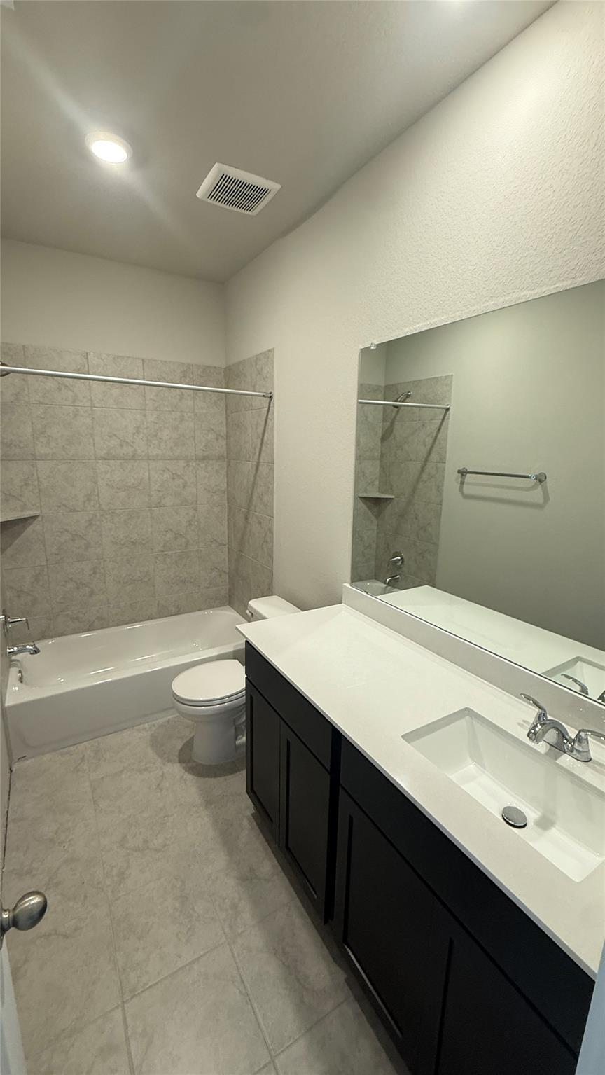 13617 Gray Landing Dr, Elgin, TX 78621