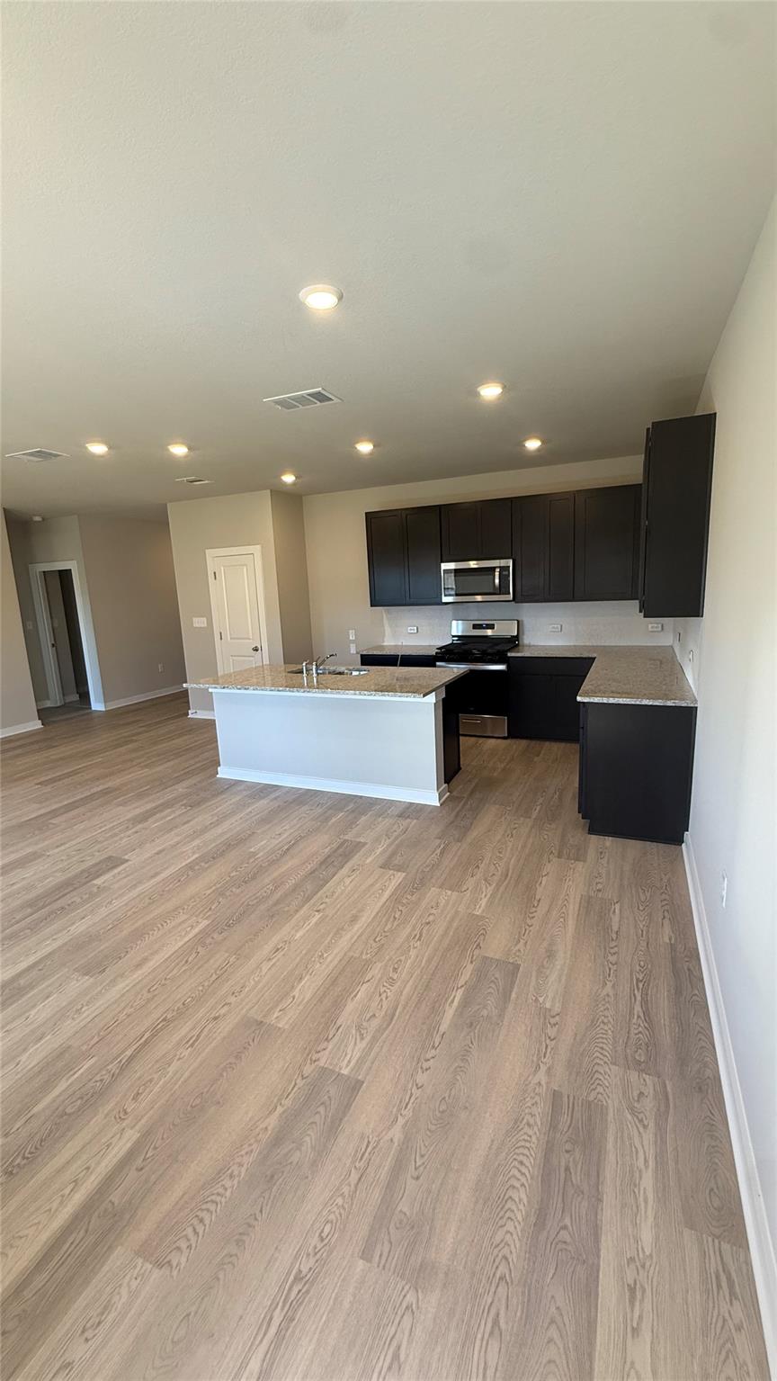 13617 Gray Landing Dr, Elgin, TX 78621