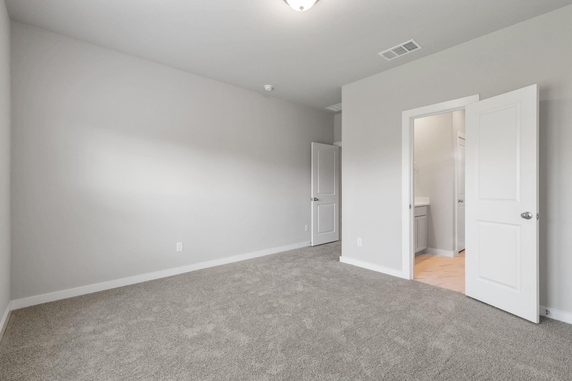 13617 Gray Landing Dr, Elgin, TX 78621