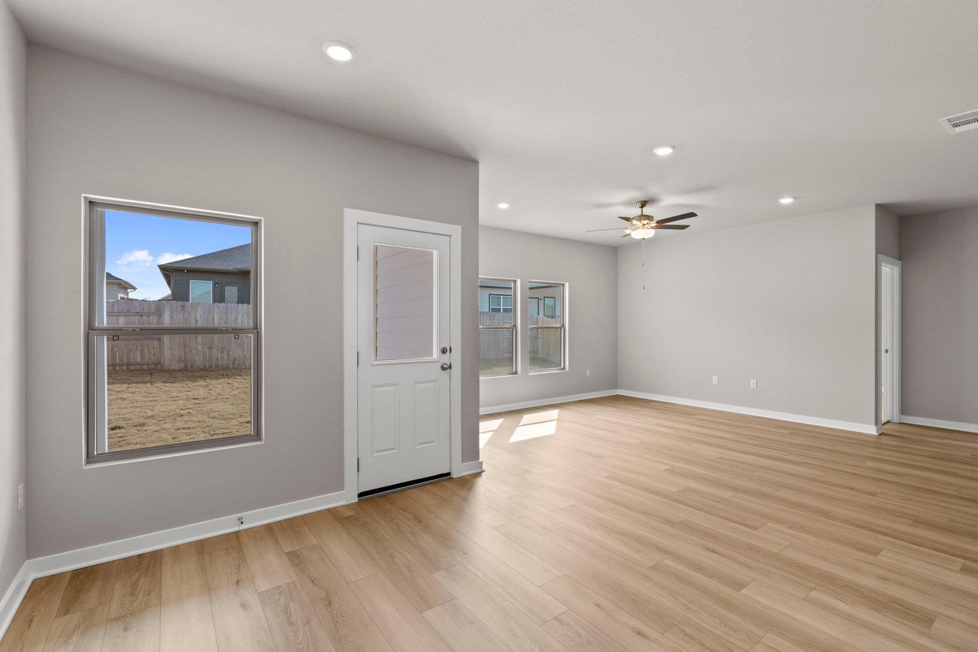 13621 Gray Landing Dr, Elgin, TX 78621