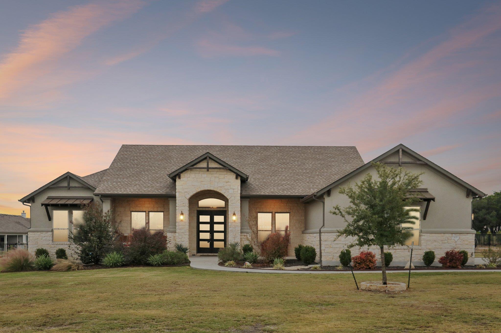 105 Houston Cv, Liberty Hill, TX 78642