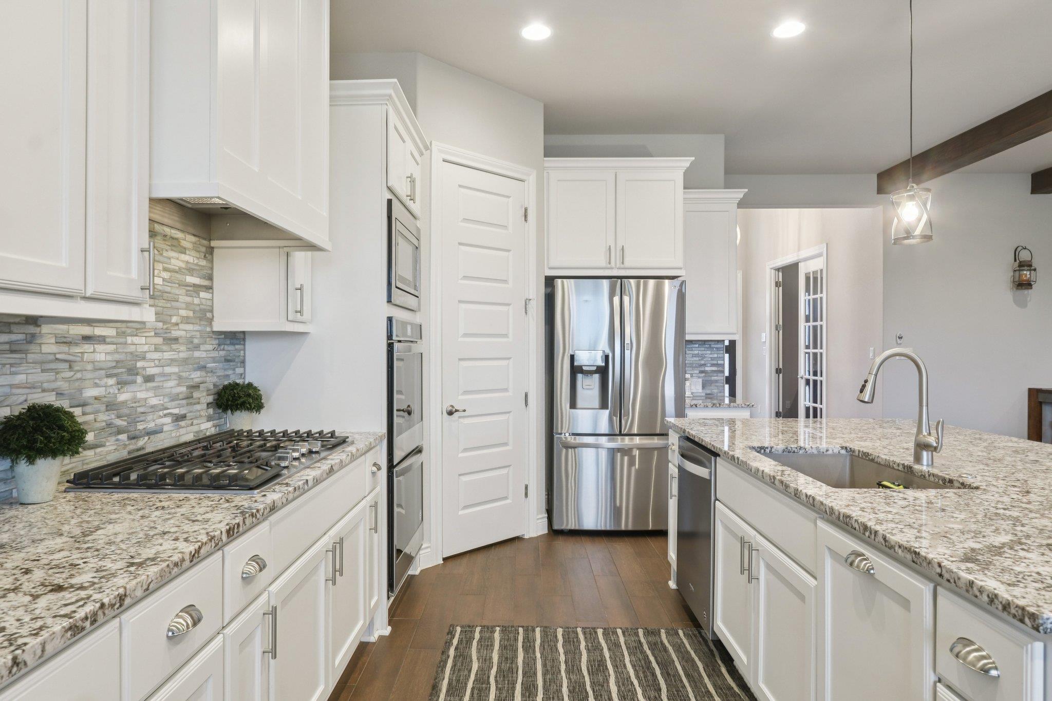 105 Houston Cv, Liberty Hill, TX 78642