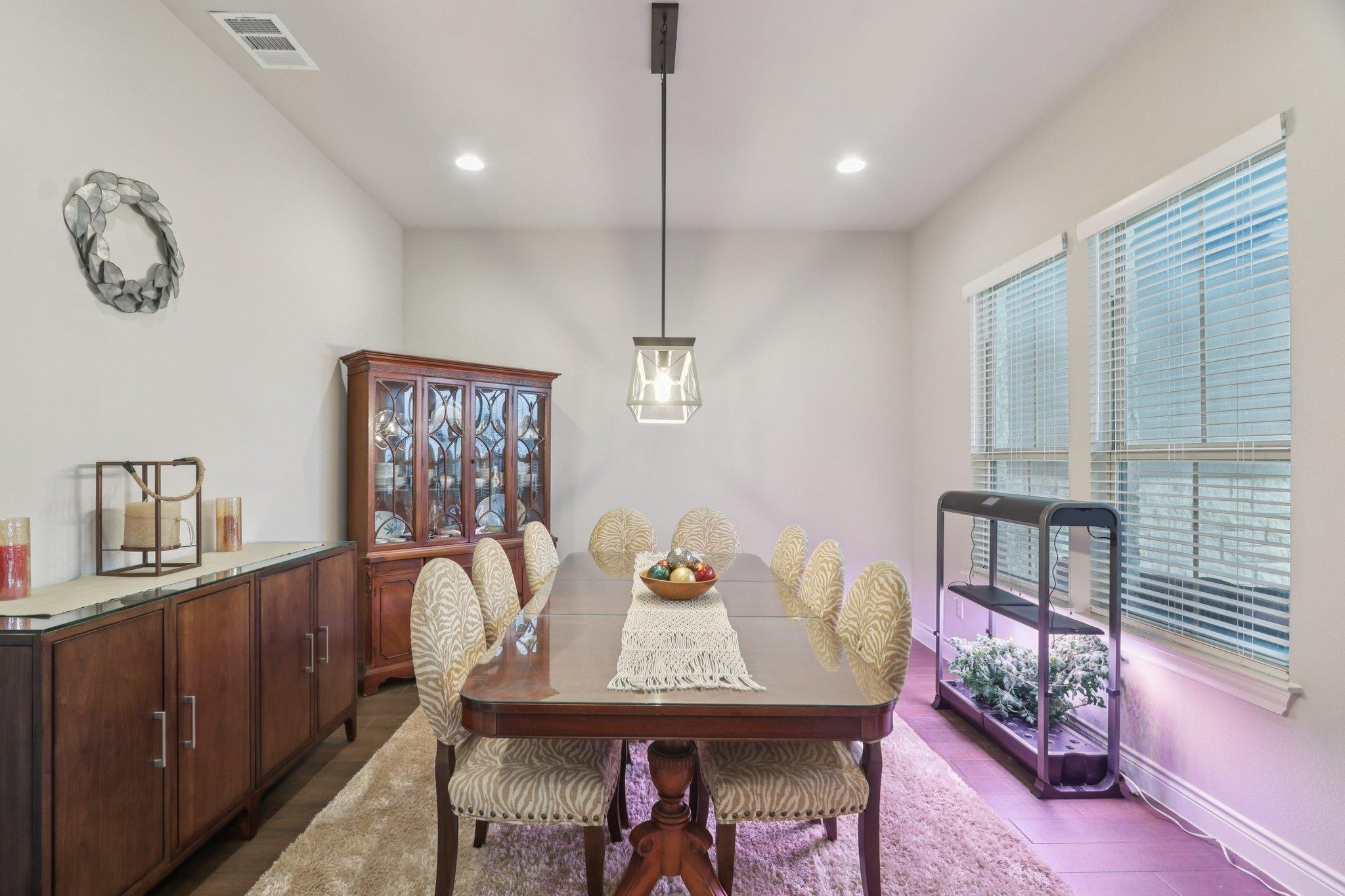 105 Houston Cv, Liberty Hill, TX 78642