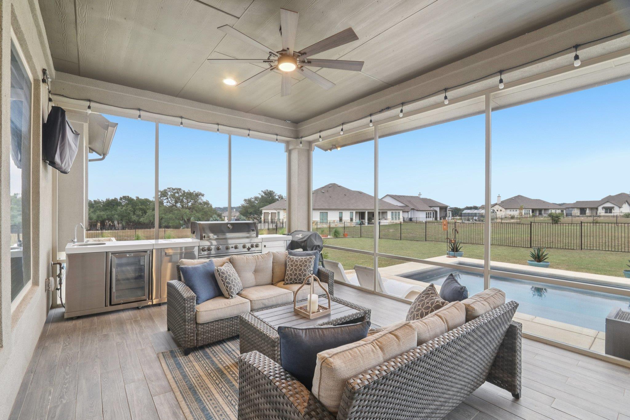 105 Houston Cv, Liberty Hill, TX 78642