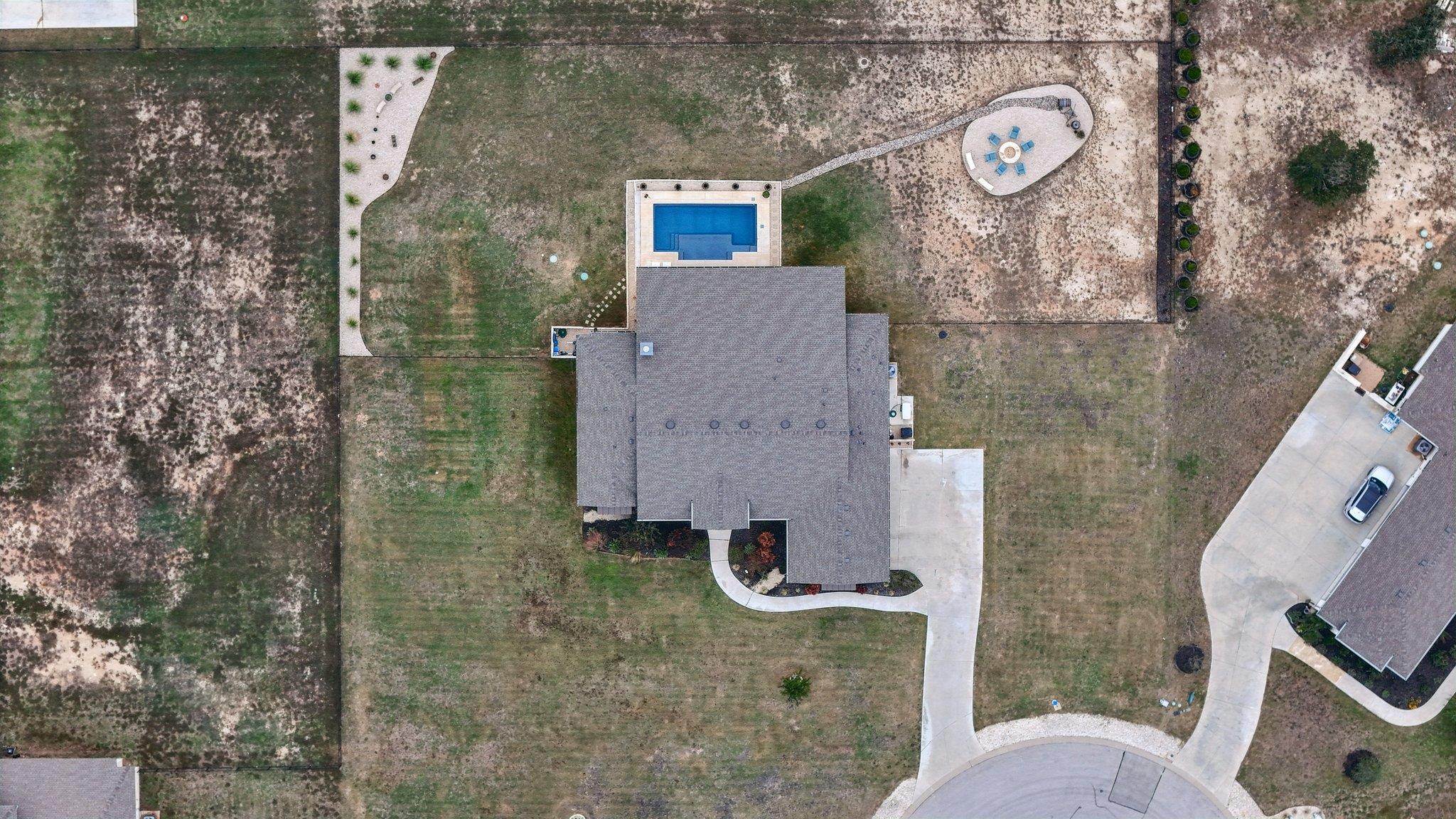 105 Houston Cv, Liberty Hill, TX 78642