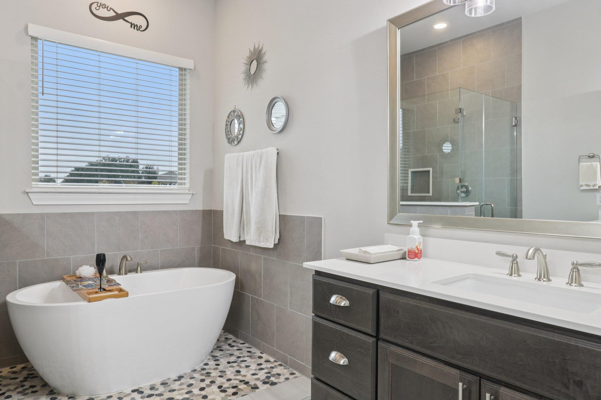 105 Houston Cv, Liberty Hill, TX 78642