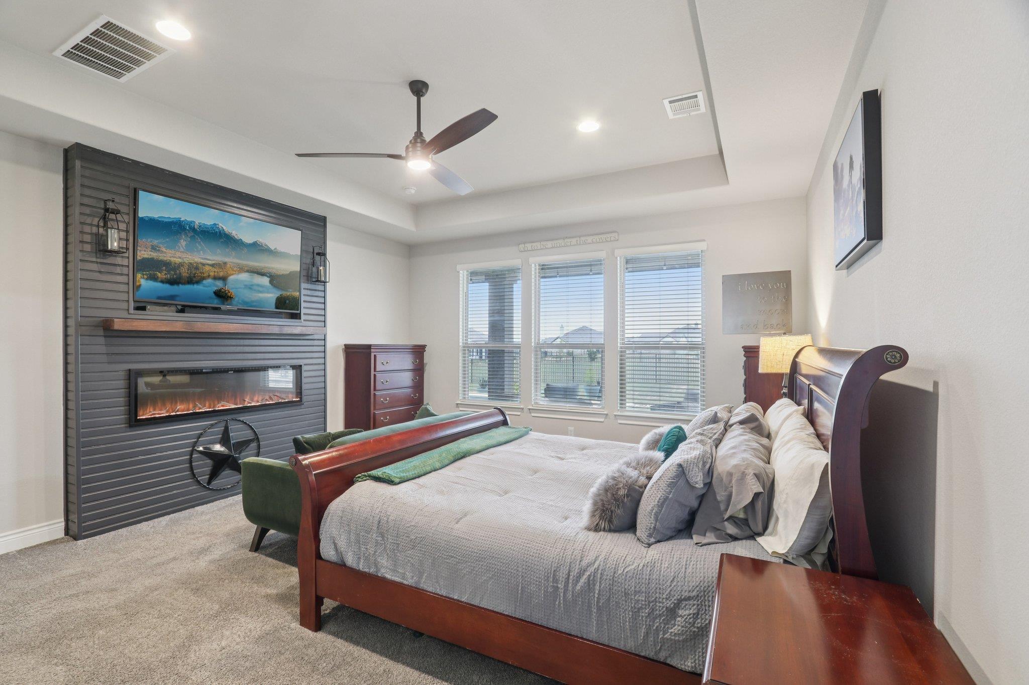 105 Houston Cv, Liberty Hill, TX 78642