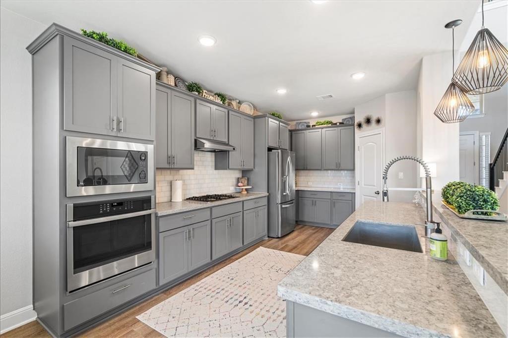 2544 Granite Hill Dr, Leander, TX 78641