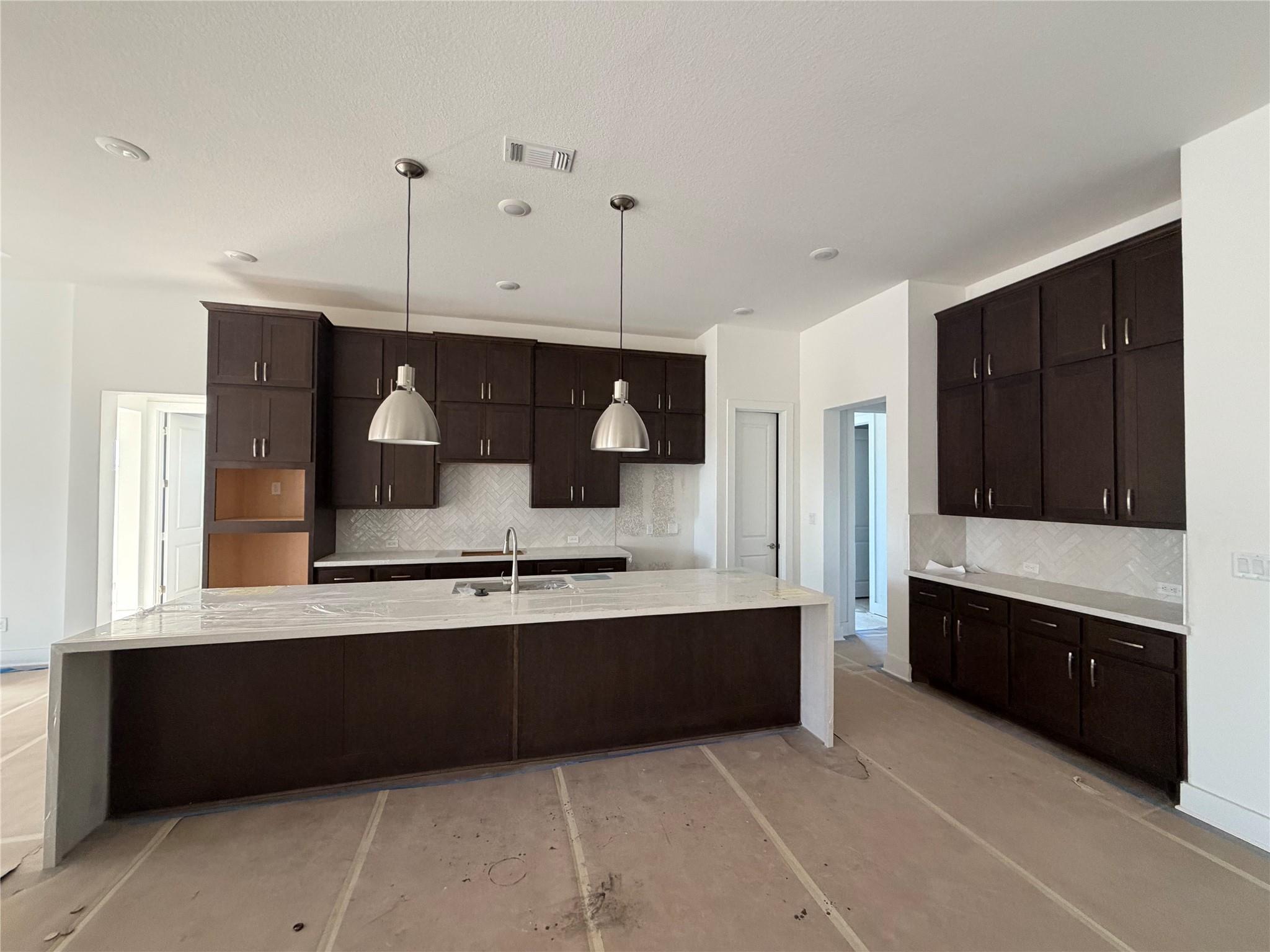 1000 Twisted Tarpley Ln, Georgetown, TX 78628