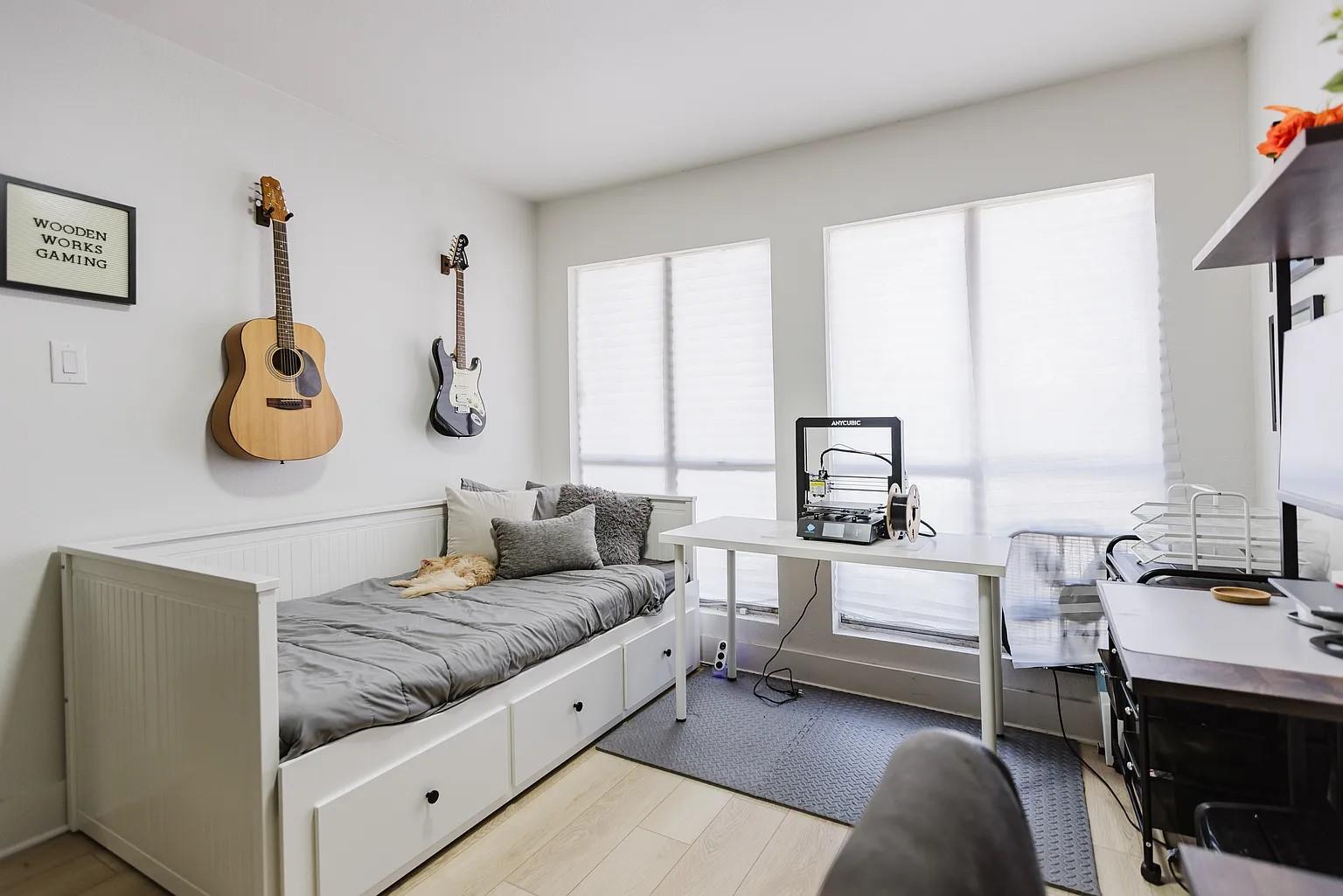 909 Reinli St # 102, Austin, TX 78751