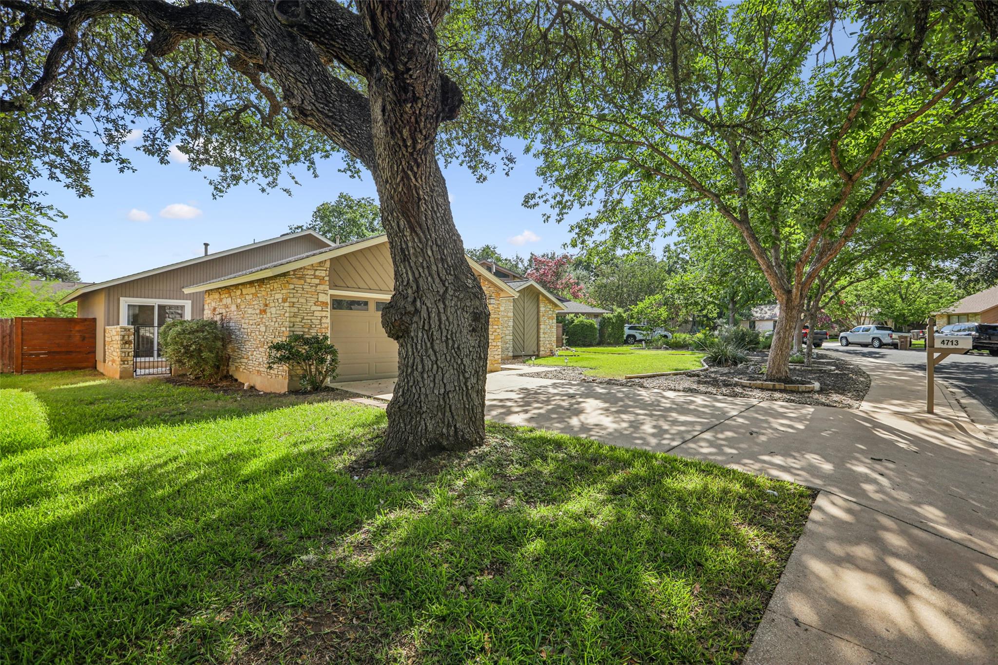 4713 Trail Crest Cir, Austin, TX 78735