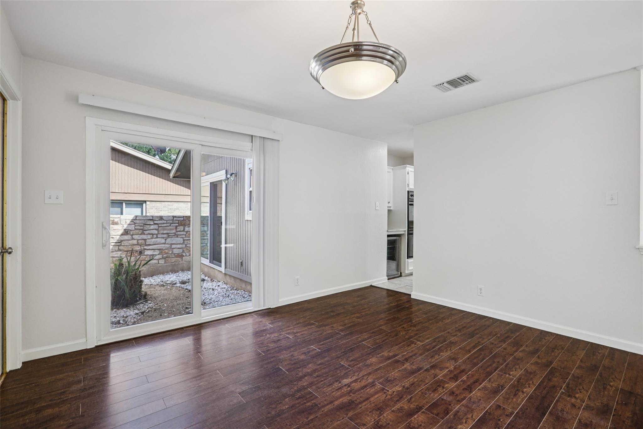 4713 Trail Crest Cir, Austin, TX 78735