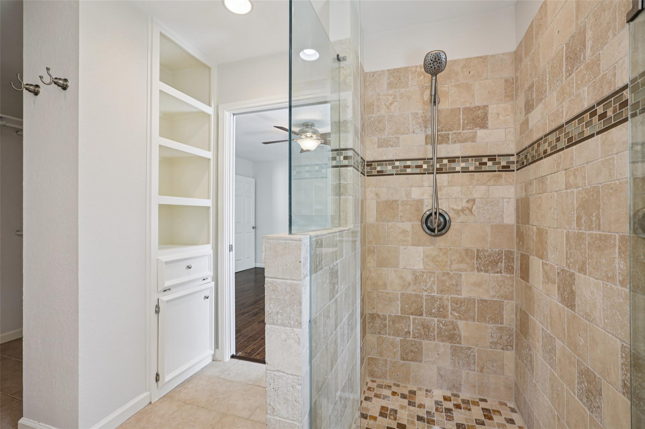 4713 Trail Crest Cir, Austin, TX 78735