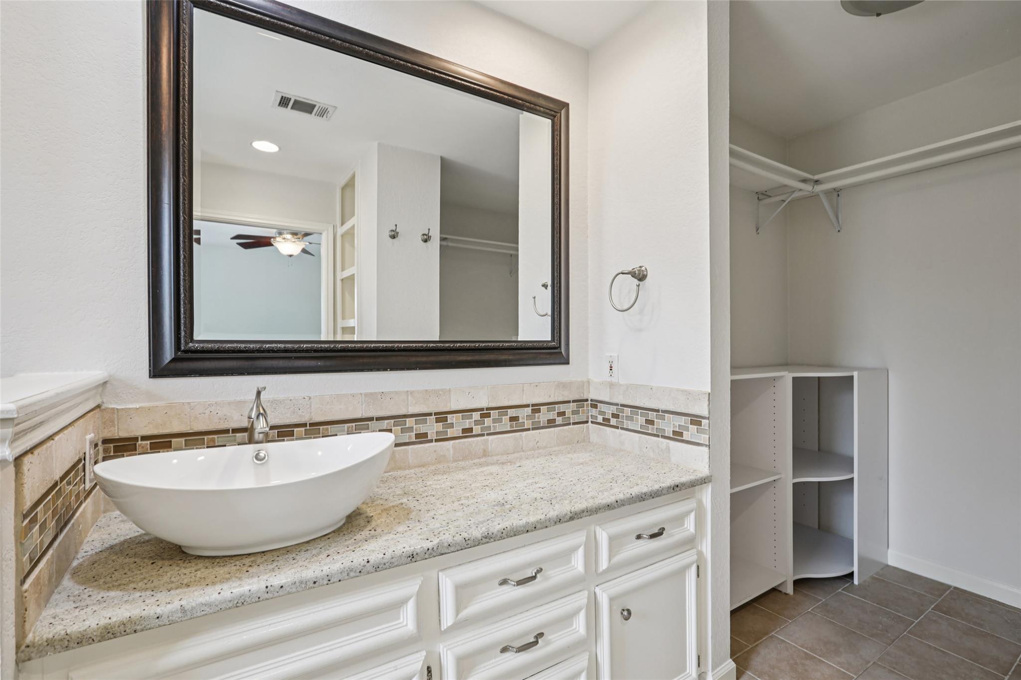 4713 Trail Crest Cir, Austin, TX 78735